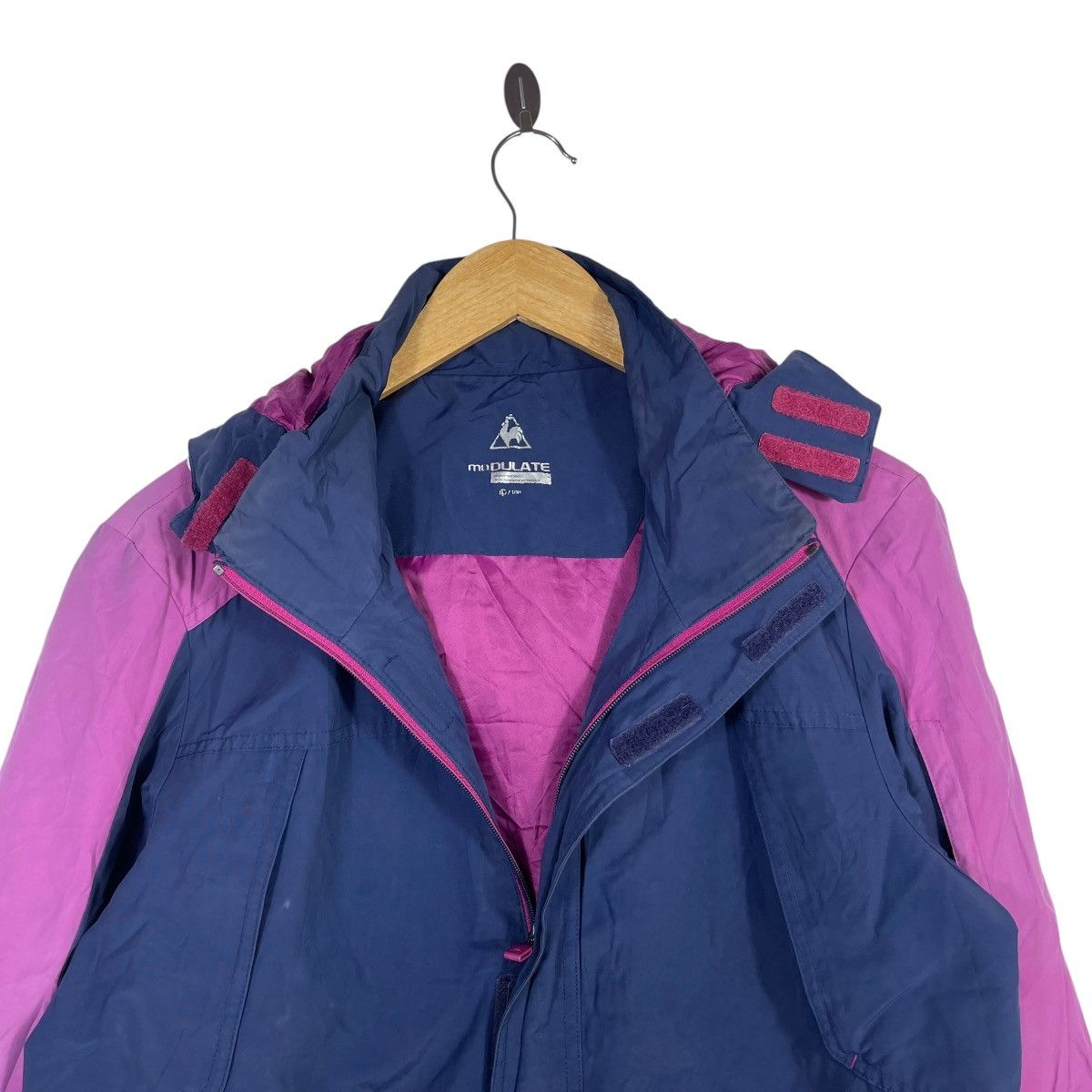 Le Coq Sportif Vintage Le Coq Sportif Modulate Hooded Outdoor Jacket Navy Size US L / EU 52-54 / 3 - 7 Thumbnail