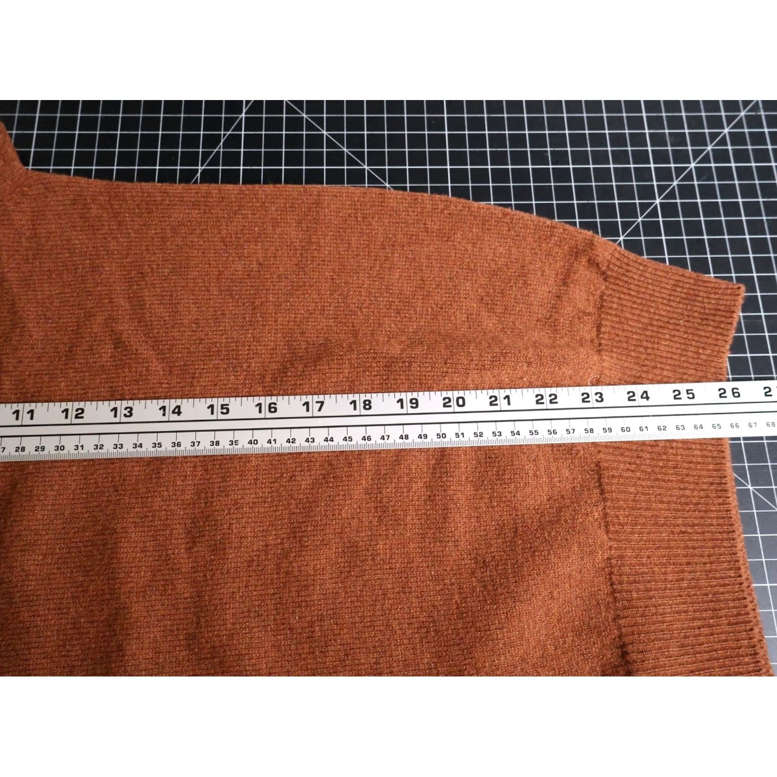 Vintage VINTAGE Moody Scotland Wool Sweater Men's Large Brown V-Neck Pullover Knit Coaches? Size US L / EU 52-54 / 3 - 7 Thumbnail