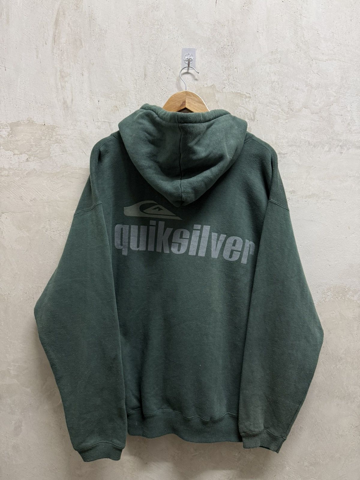 Quiksilver Vintage 90s Quiksilver Big Spell Out Sage Green Hoodie Size US L / EU 52-54 / 3 - 1 Thumbnail