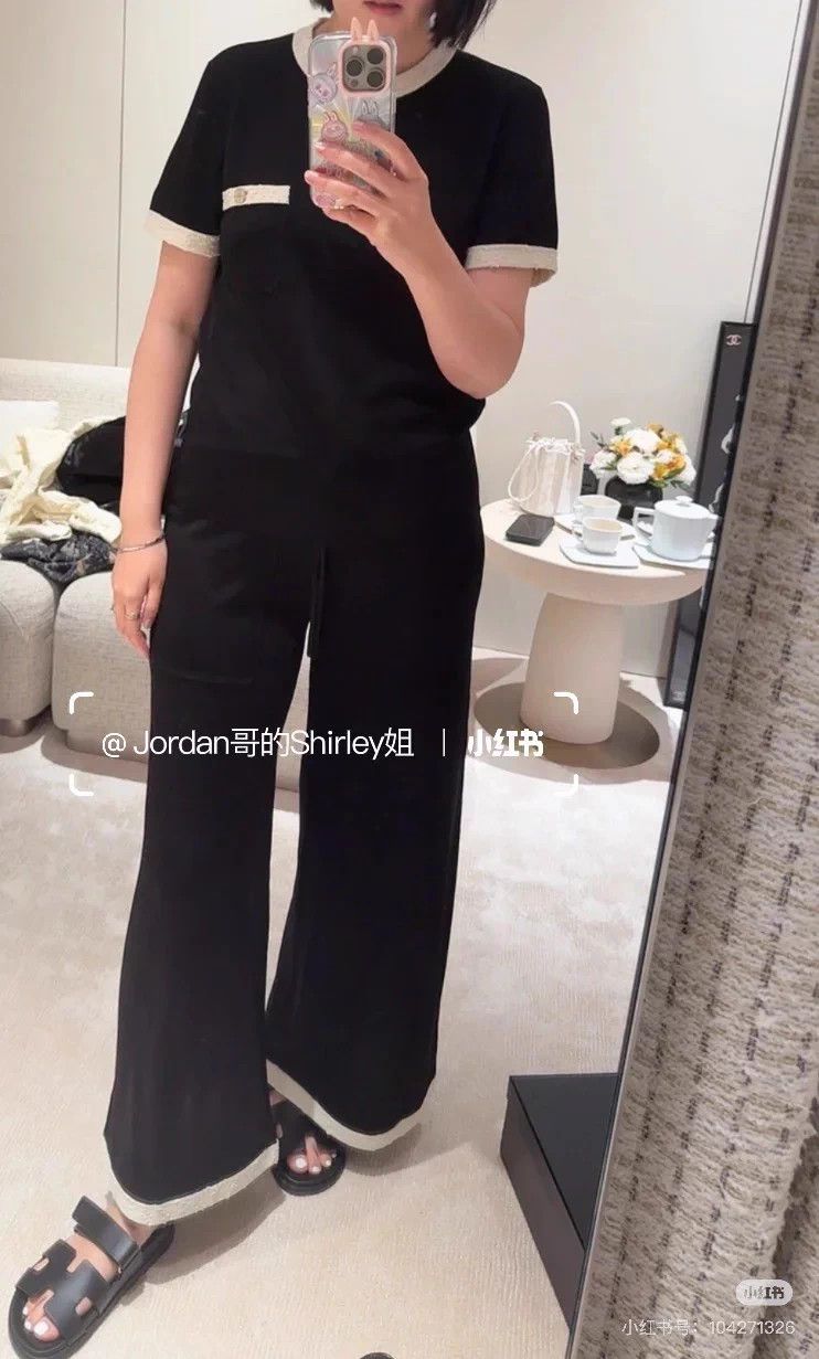 Chanel Chanel 25A Black Off-White Trim Short-Sleeve T-Shirt 34 Size XS / US 0-2 / IT 36-38 - 7 Thumbnail