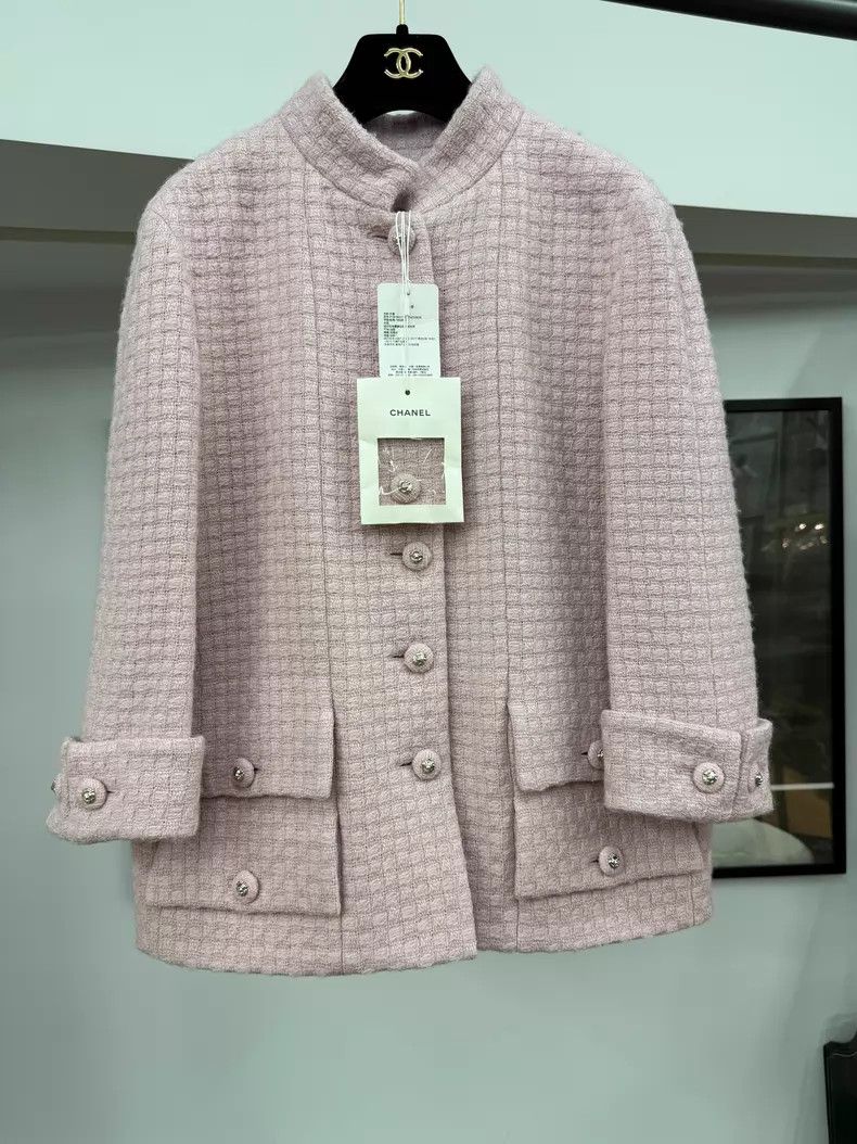 Chanel Chanel Pink tweed coat Size XS / US 0-2 / IT 36-38 - 1 Thumbnail
