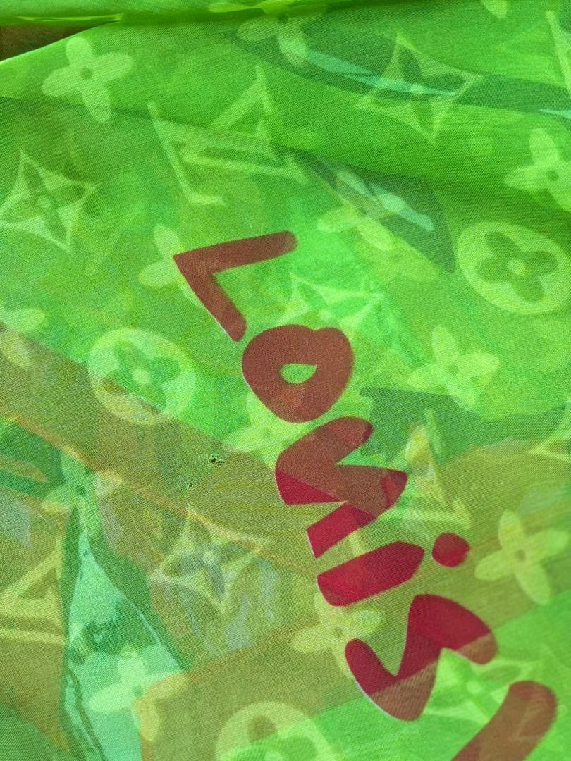 Louis Vuitton 2009 Stephen Sprouse Graffiti Rose Silk Scarf Monogram Logo Size ONE SIZE - 6 Thumbnail