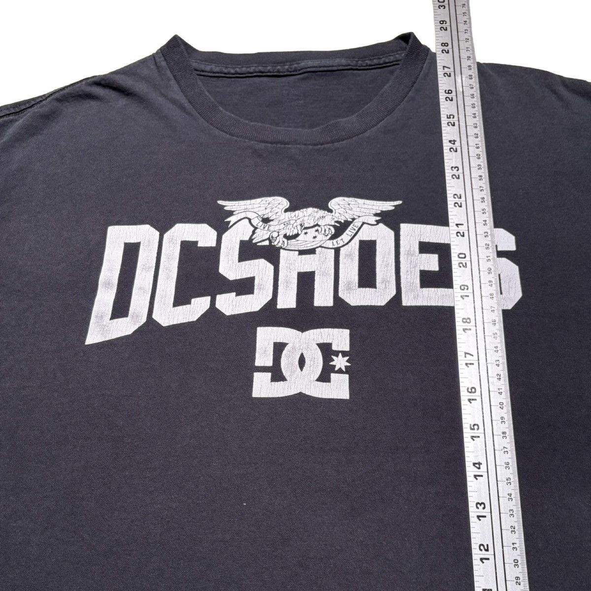 DC Vintage Y2K DC Shoes Faded Black Graphic T Shirt Skater XL Size US XL / EU 56 / 4 - 5 Thumbnail