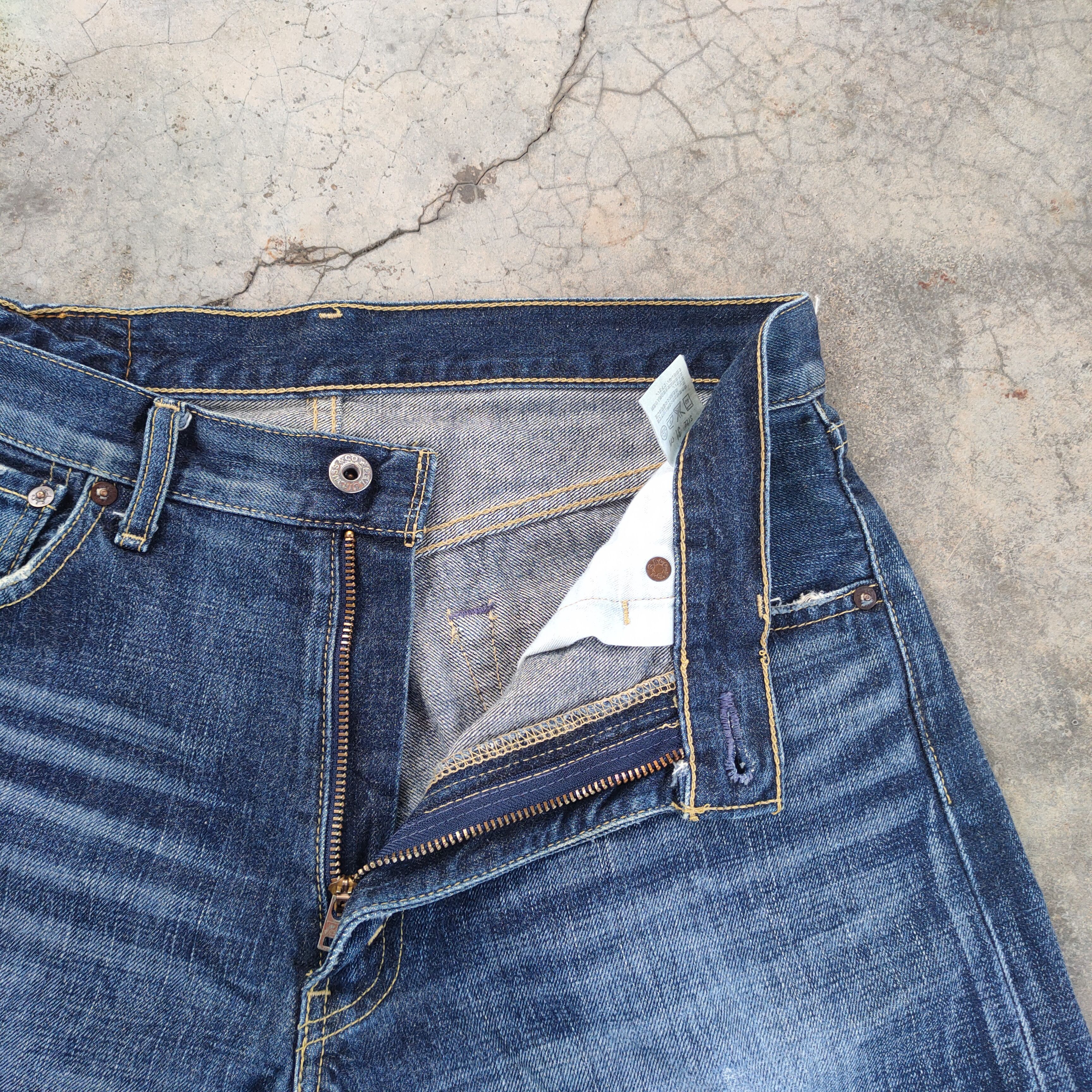 Jean × Levi's VINTAGE LEVI'S 503 FADED DISTRESSED DENIM JEAN PANTS Size US 32 / EU 48 - 6 Thumbnail