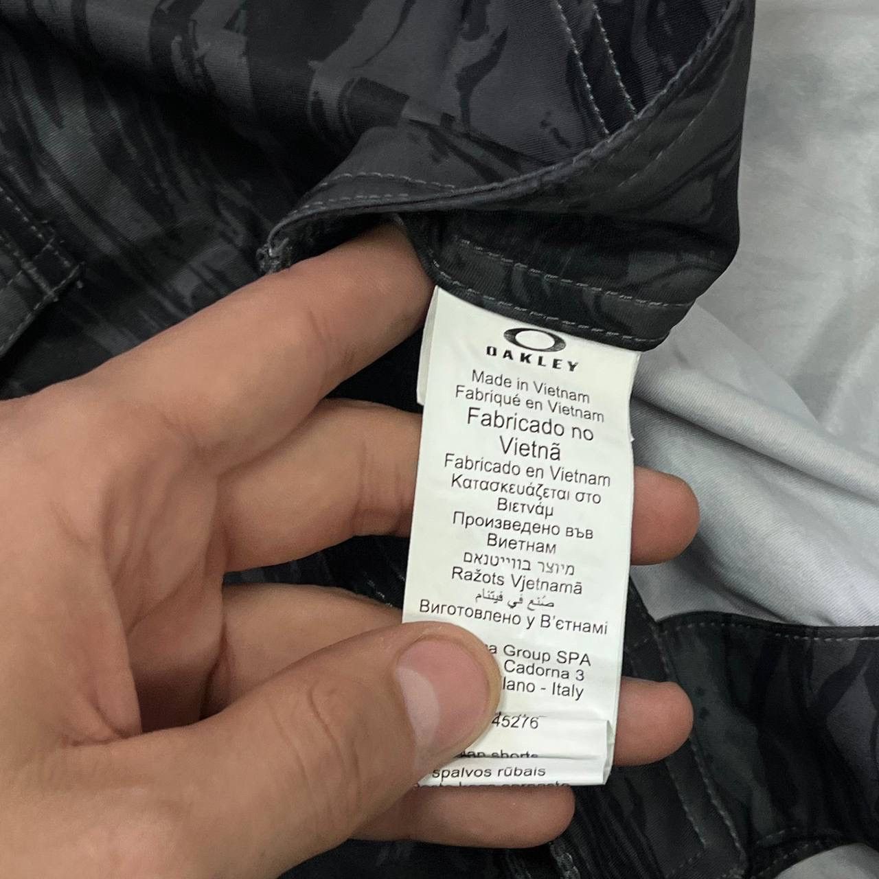 Oakley Oakley Kana 21 2.0 Boardshorts Casual Y2K Hype mens sz 36 Size US 36 / EU 52 - 15 Thumbnail