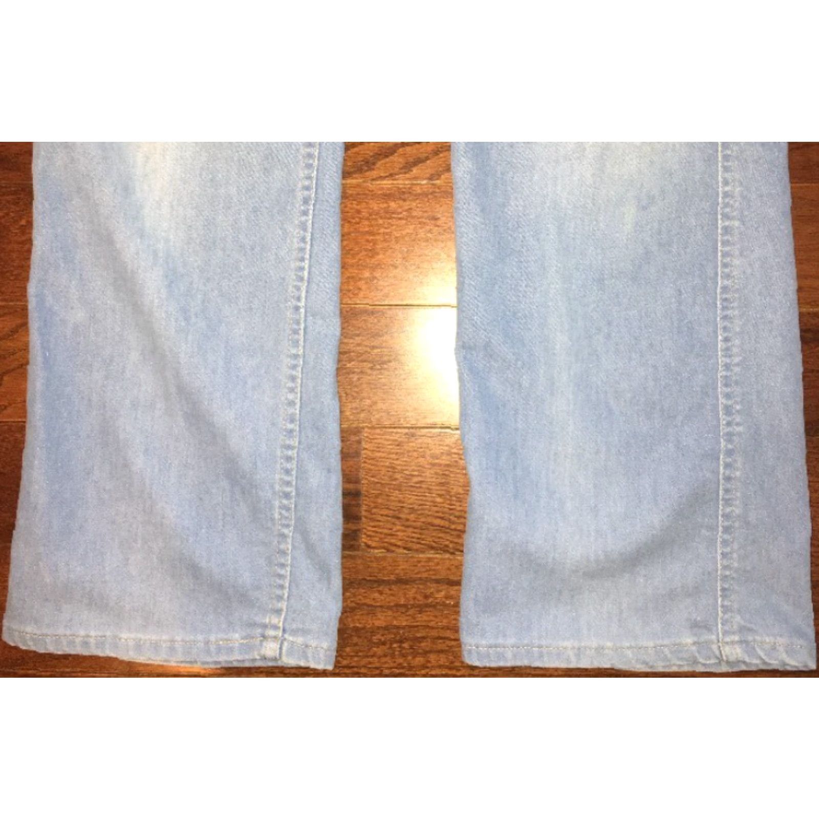 Vintage VINTAGE Levi’s Jeans Action Jeans Mens 37 X 30 Light Wash Blue USA Made Bottoms Mens Jeans 37x30 Size US 37 - 3 Thumbnail
