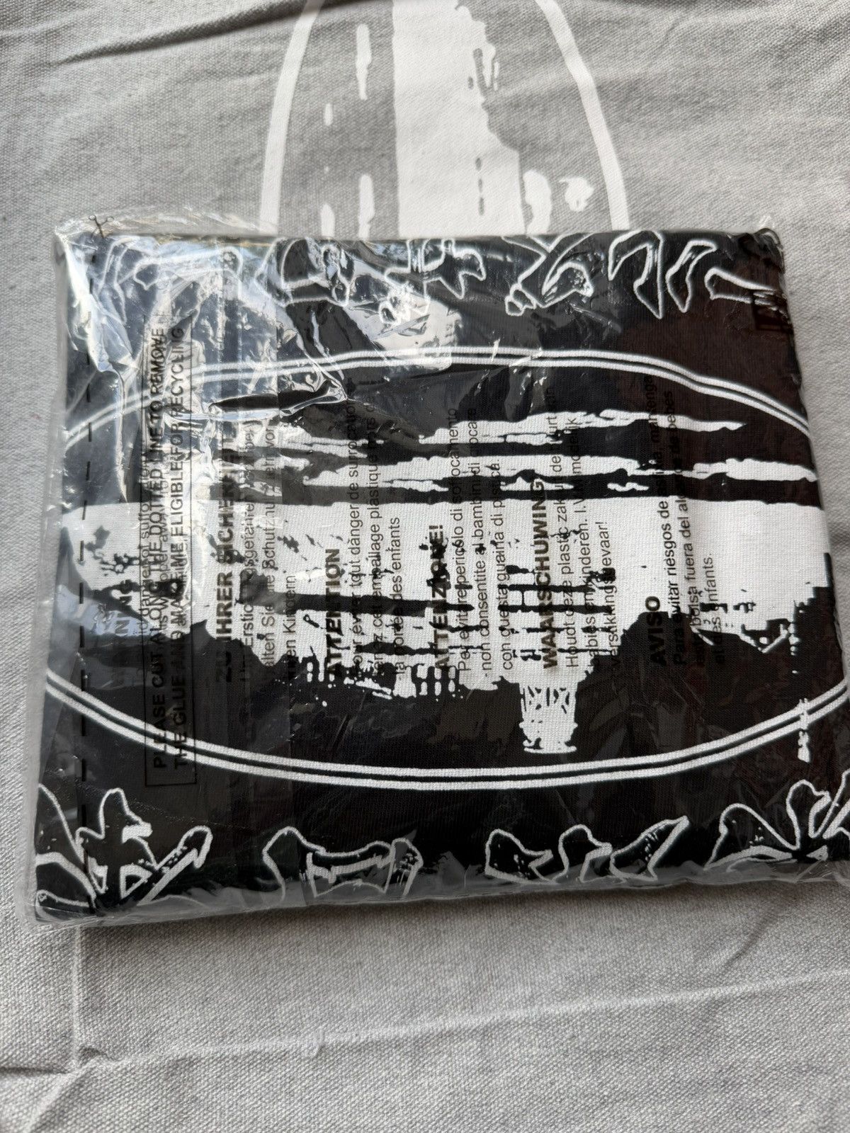 Corteiz Corteiz Tokyo Rules The World Tee (M/L), Tokyo Exclusive Size US M / EU 48-50 / 2 - 3 Thumbnail