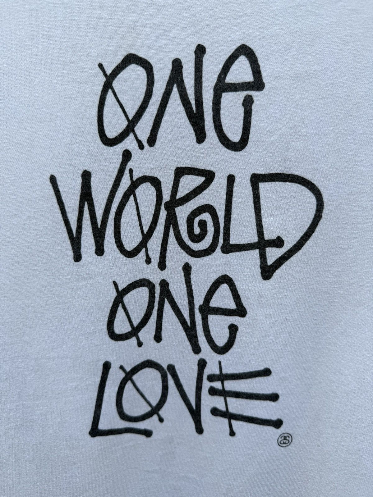 Stussy Vintage STUSSY “One World One Love” Rip Off Supreme Tshirt Size US M / EU 48-50 / 2 - 6 Thumbnail