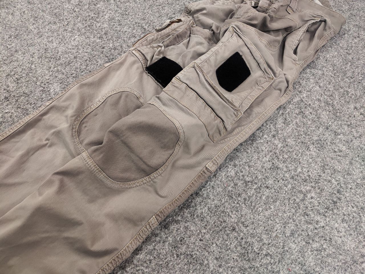 Aeronautica Militare Aeronautica Militare Vintage logo Cargo Zip Beige Pants Size US 30 / EU 46 - 5 Thumbnail
