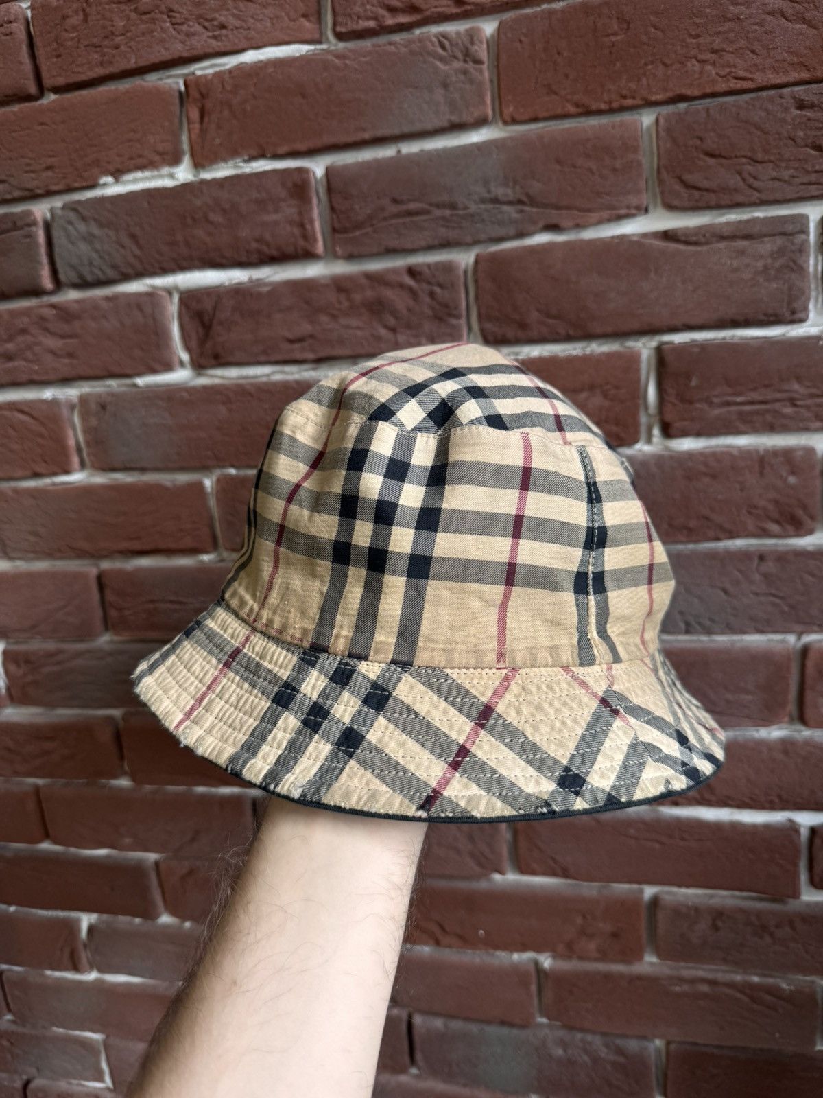Burberry Vintage BURBERRY Reversible Nova Check Design Bucket Hat Y2k Size ONE SIZE - 1 Thumbnail