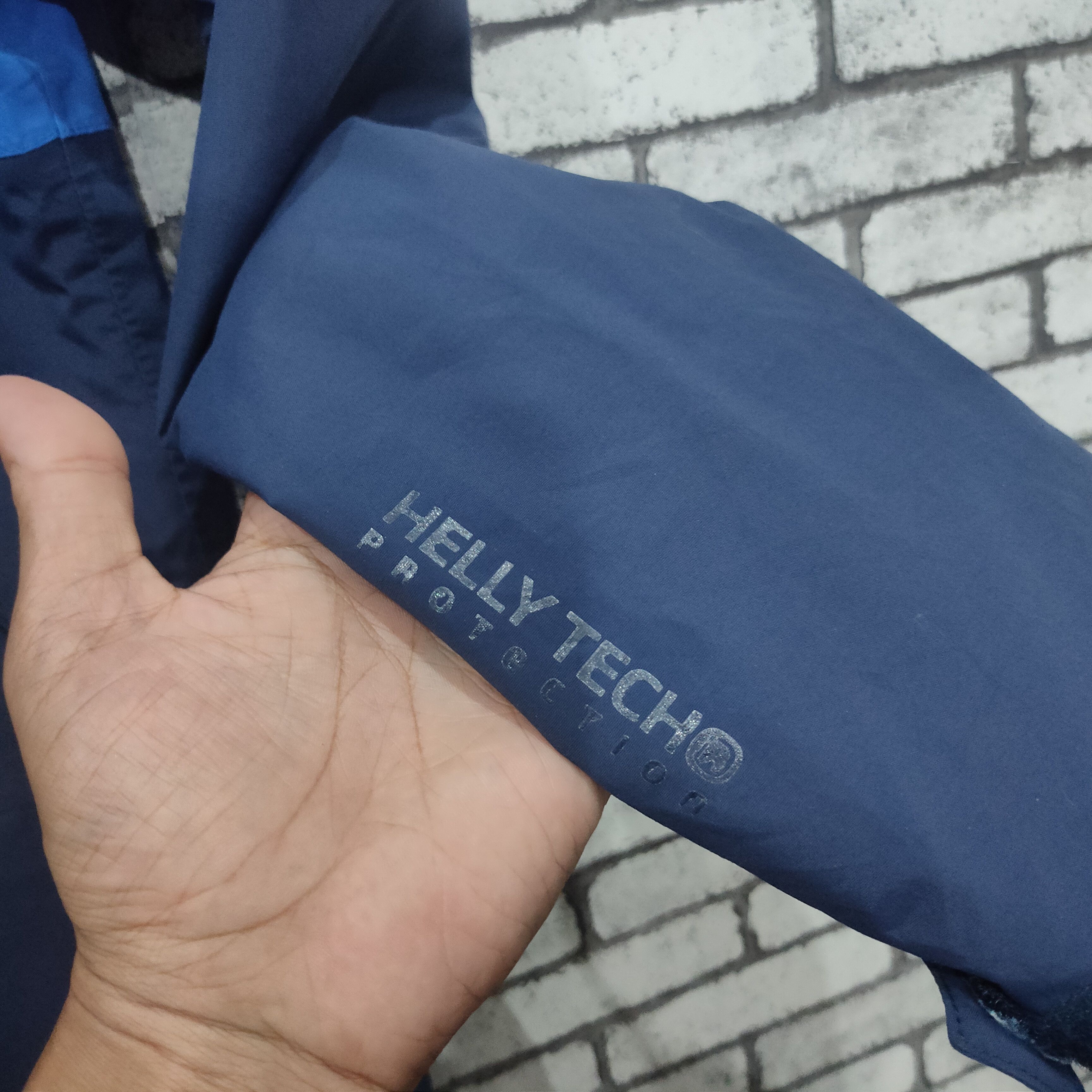 Helly Hansen 🔥National Geographifc outdoor hoodie jacket Size US S / EU 44-46 / 1 - 4 Thumbnail
