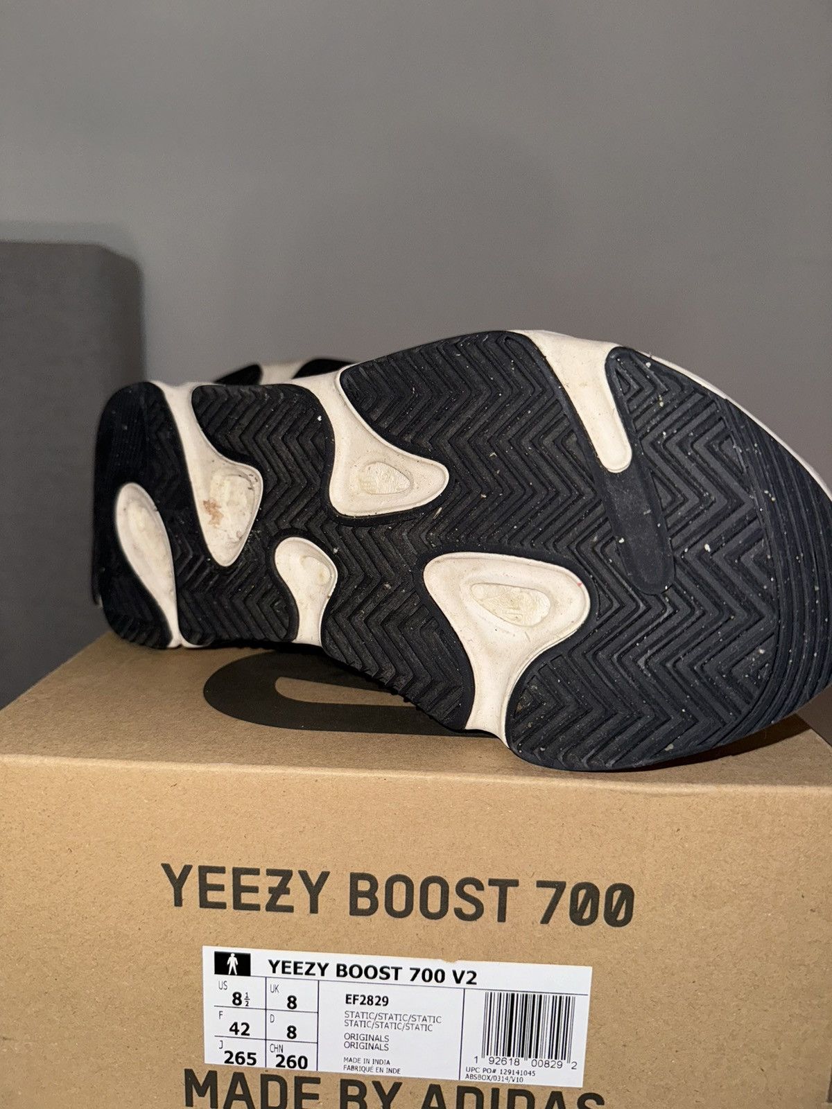 Adidas × Kanye West × Yeezy Yeezy 700 Static Size 8.5 Size US 8.5 / EU 41-42 - 6 Thumbnail