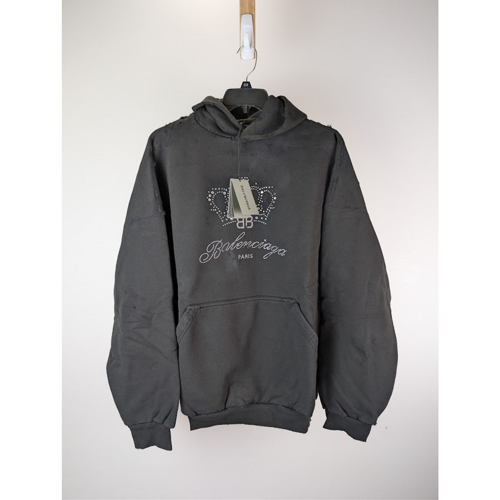 Balenciaga o1rshd1BB Motel Crystal Crown Large Fit Hoodie Faded Black Size US M / EU 48-50 / 2 - 1 Thumbnail