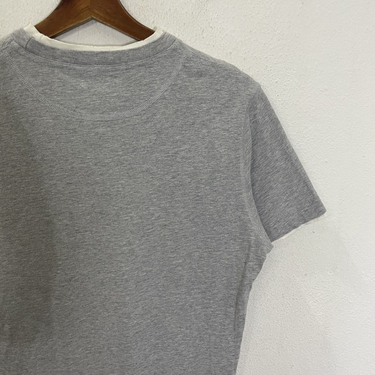 Dsquared2 Vintage Dsquared2 Big Logo Short Sleeve Tee Size US S / EU 44-46 / 1 - 9 Thumbnail