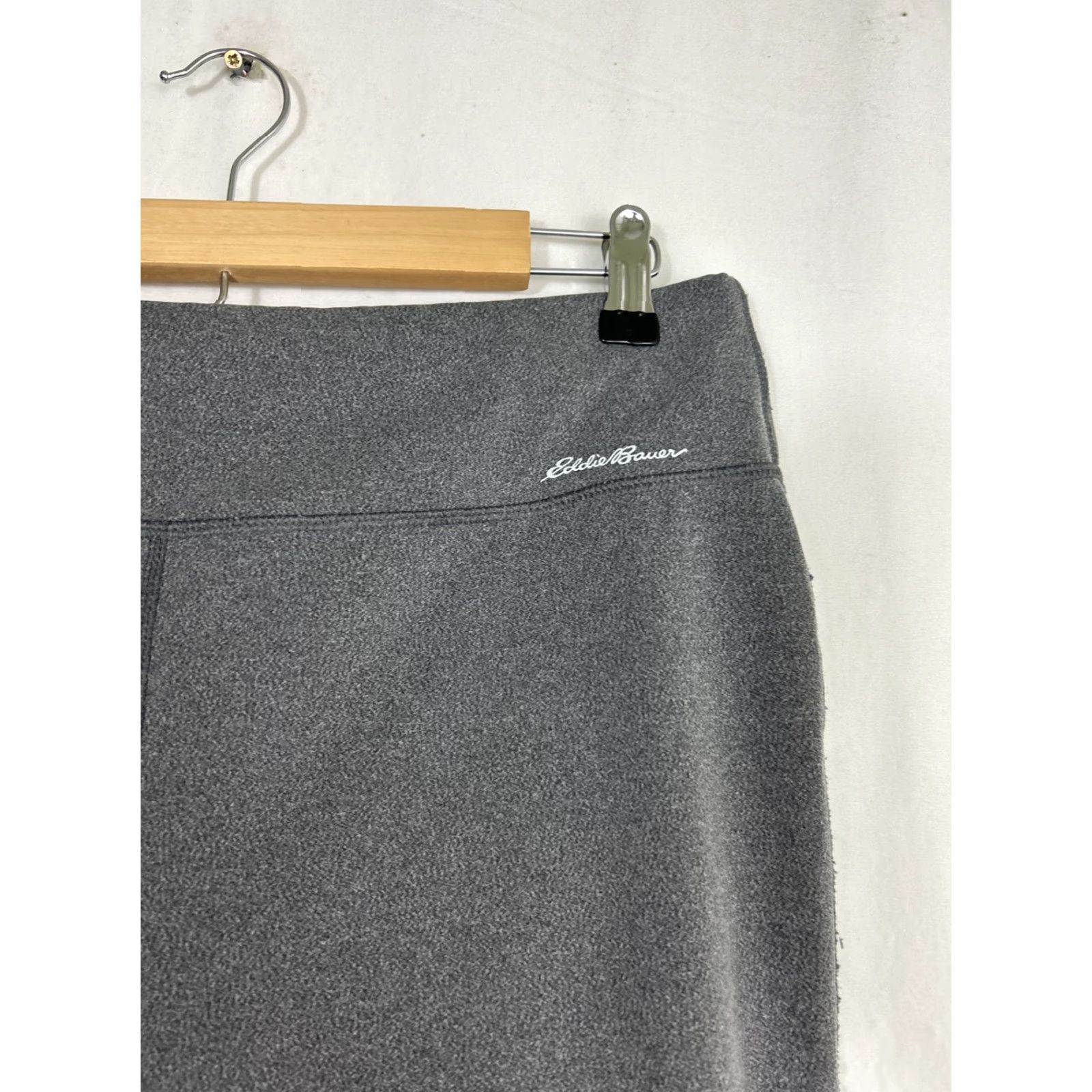 Eddie Bauer Eddie Bauer Leggings Capri Womens Large Gray Polyester Pockets 32X21 Activewear MPN 32X21 Size 36" / US 14 / IT 50 - 5 Thumbnail