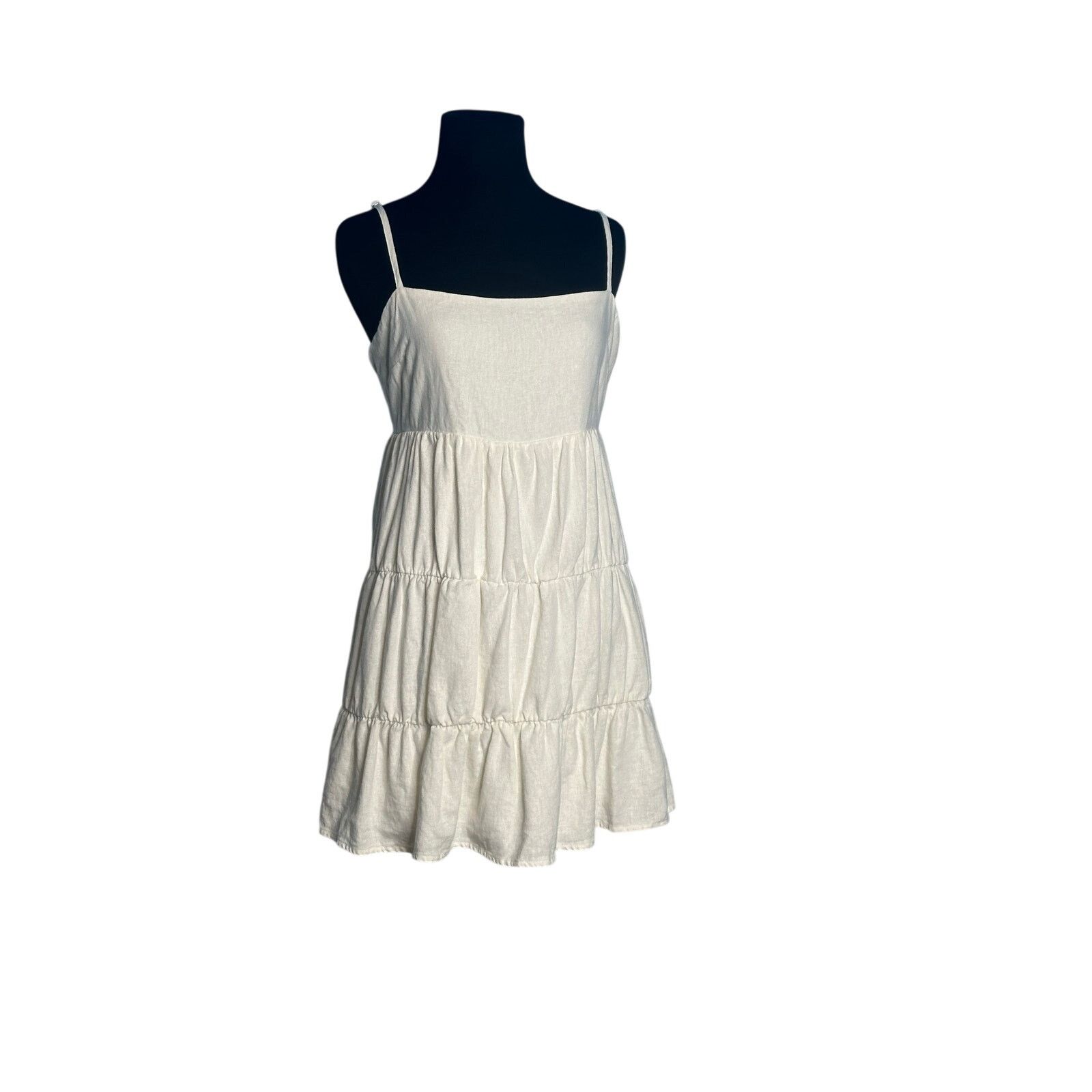 Forever 21 Forever 21 white tier sleeveless top size Large Size L / US 10 / IT 46 - 14 Thumbnail