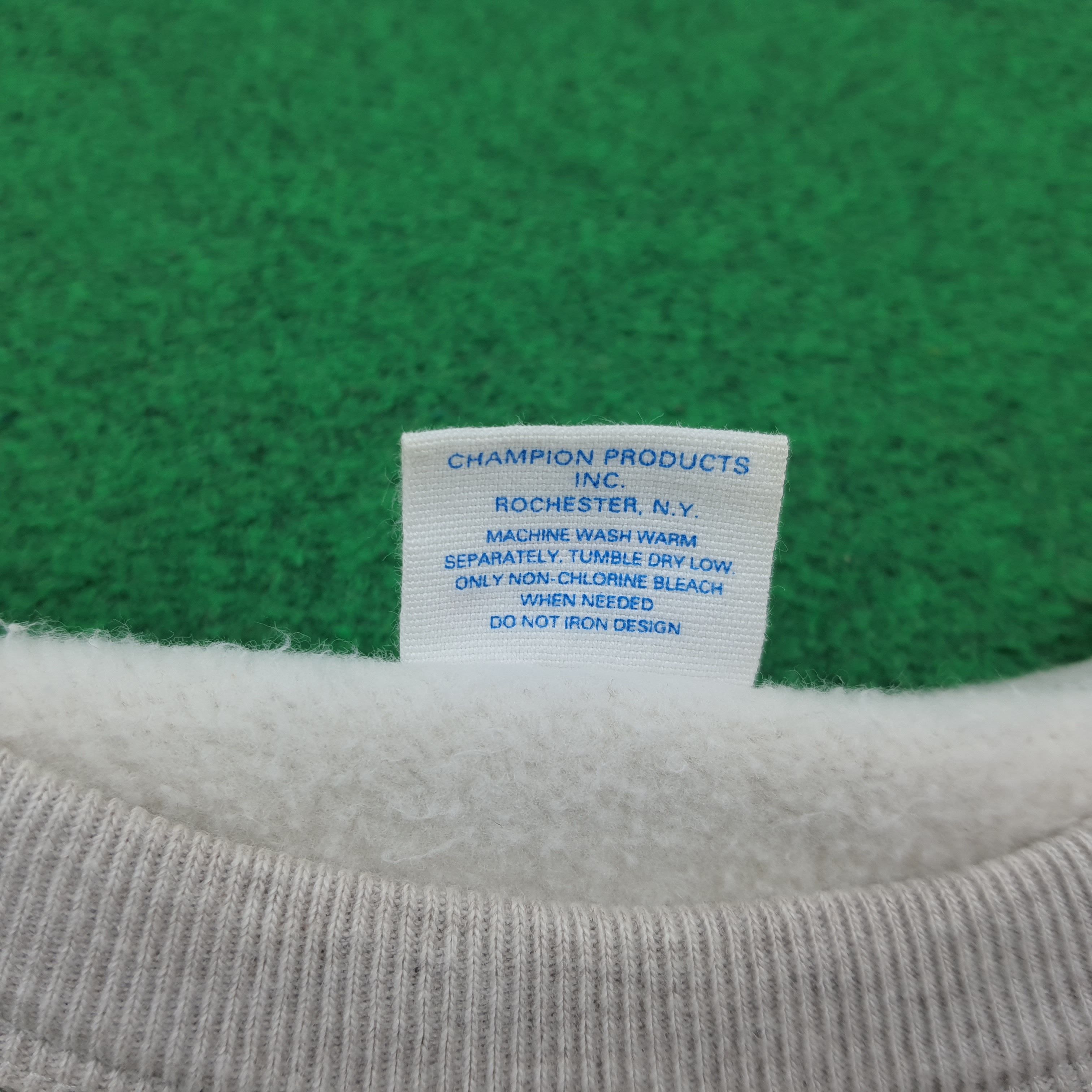 Champion Vintage Champion Big Logo Chenille Patch Sweatshirt C309N4 Size US S / EU 44-46 / 1 - 7 Thumbnail