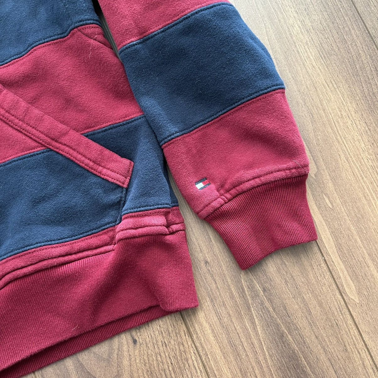 Tommy Hilfiger × Vintage TOMMY HILFIGER VINTAGE HOODIE BLACK AND RED Size US S / EU 44-46 / 1 - 3 Thumbnail