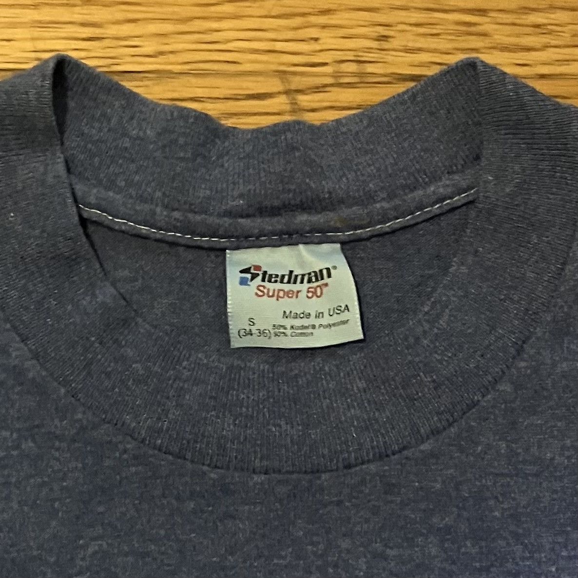Vintage 1980s Apple T-Shirt Size US S / EU 44-46 / 1 - 2 Thumbnail
