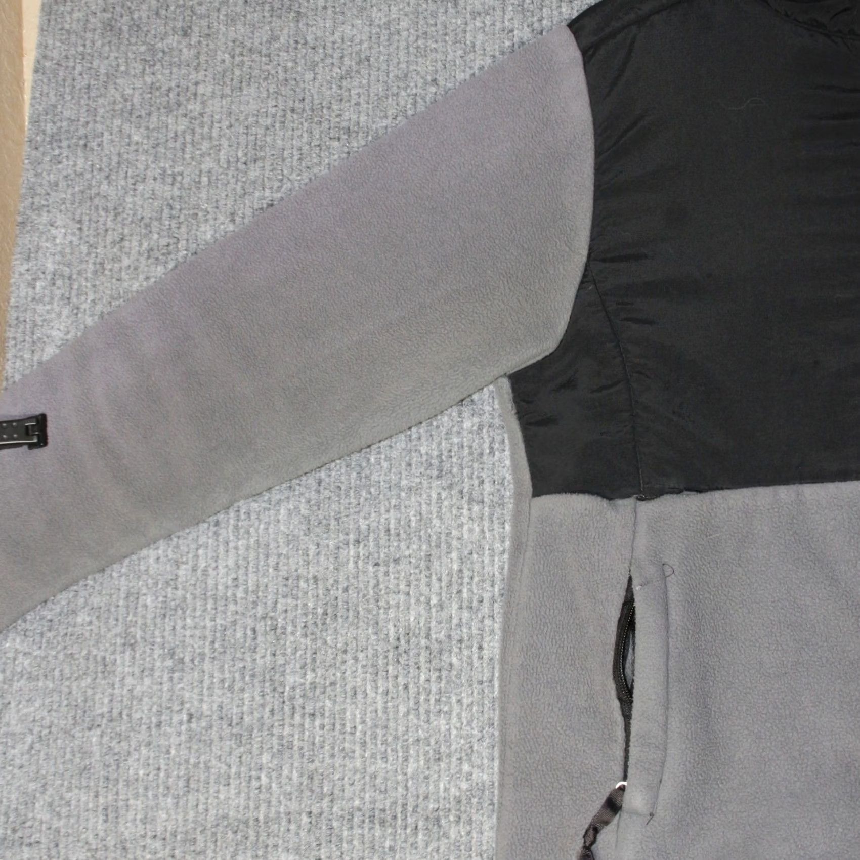 The North Face The North Face Denali Jacket Womens L Gray Black Polartec Full Zip Size L / US 10 / IT 46 - 3 Thumbnail