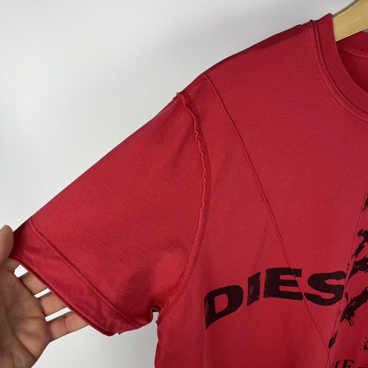 Diesel Vintage Diesel “die” big logo T Shirt 90’s Size US L / EU 52-54 / 3 - 10 Thumbnail