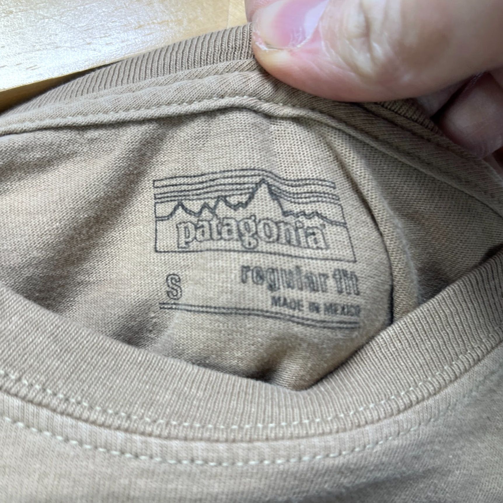 Patagonia Vintage Patagonia Long Sleeve T-Shirt Small Beige User: Vintage Patagonia Long Sleeve T-Shirt Small Beige Size US S / EU 44-46 / 1 - 4 Thumbnail