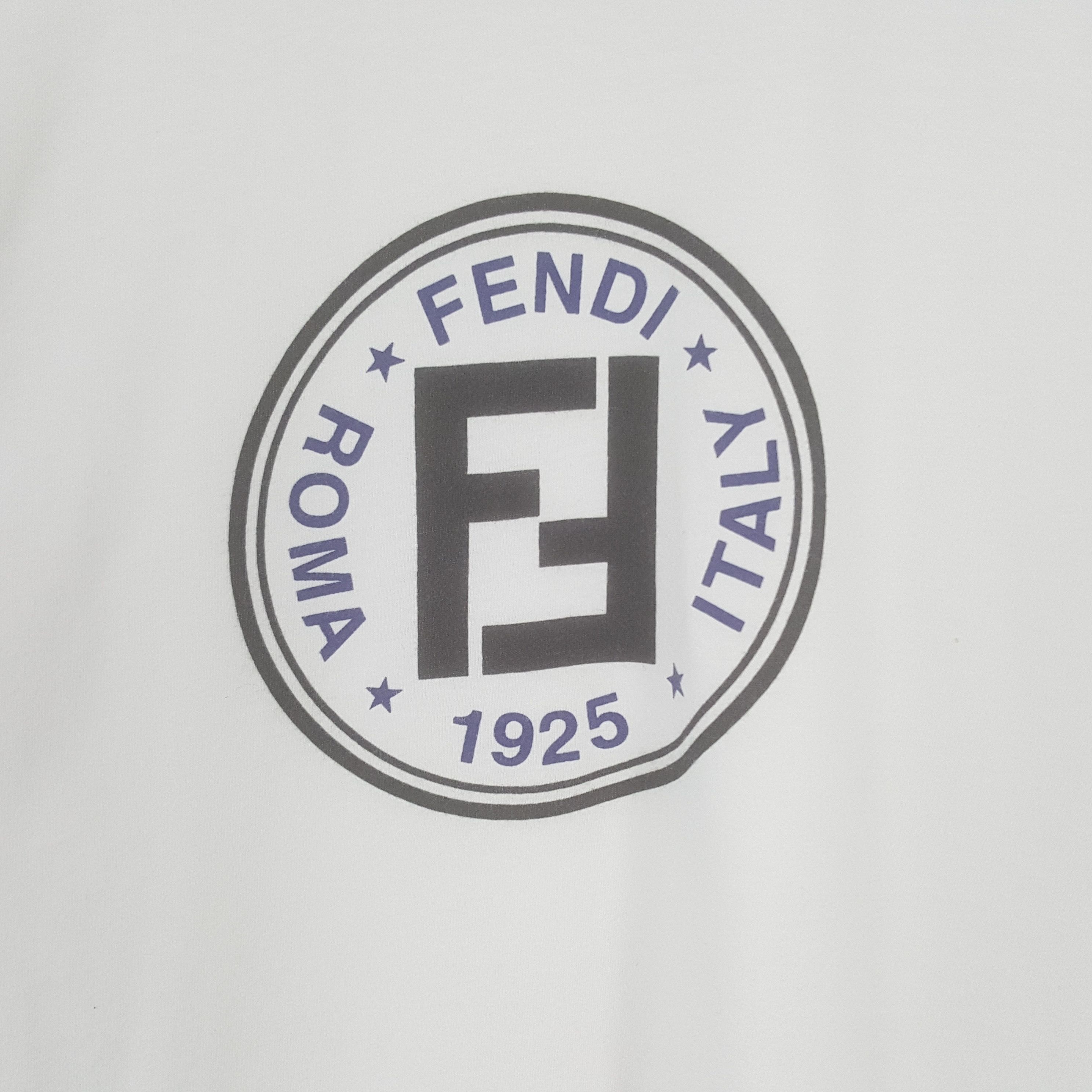 Fendi Vintage Fendi Logo Italian Brand T-shirt Size US L / EU 52-54 / 3 - 2 Thumbnail