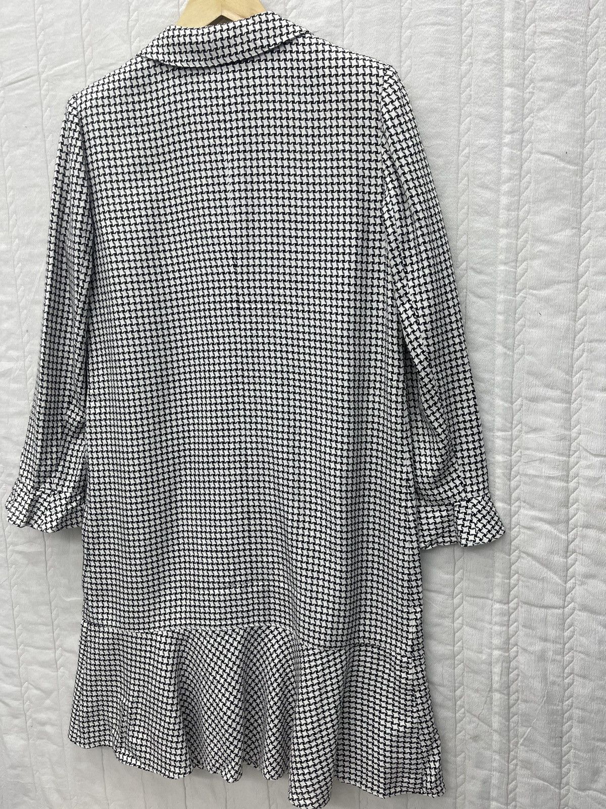 Pierre Cardin STEALS💥PIERRE CARDIN BUTTON MIDI DRESS Size M / US 6-8 / IT 42-44 - 5 Thumbnail