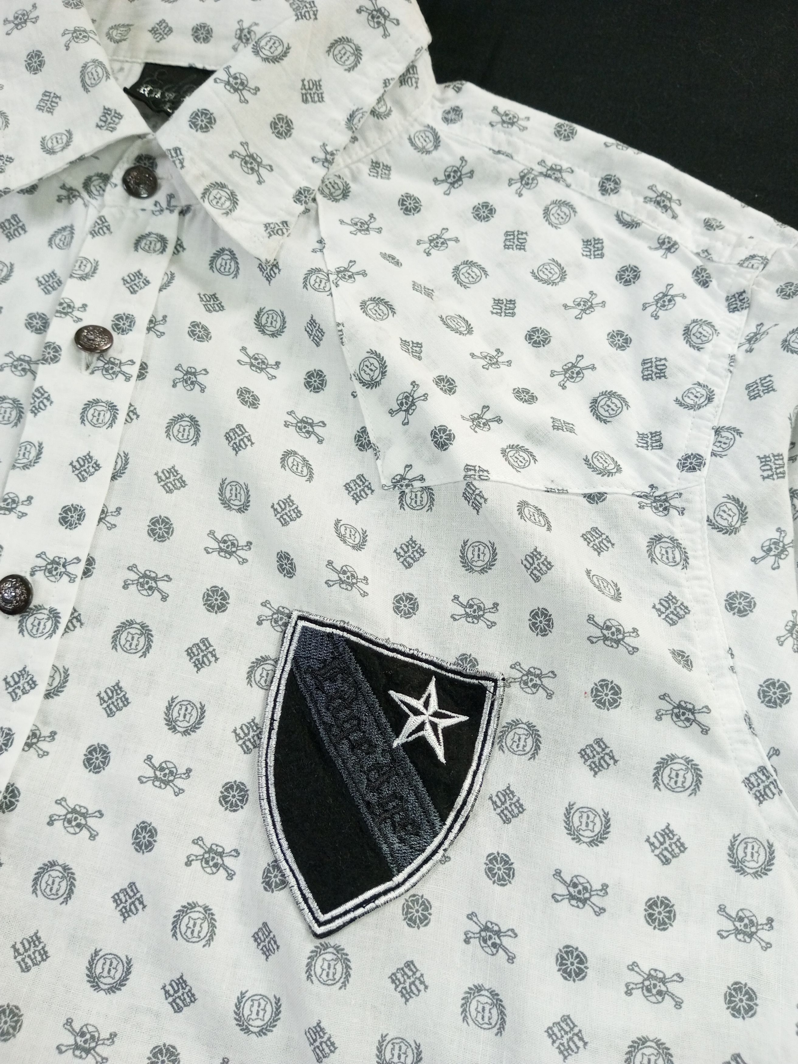 Japanese Brand Badboy full Skull print Y2K Poem Shirt Size US L / EU 52-54 / 3 - 5 Thumbnail