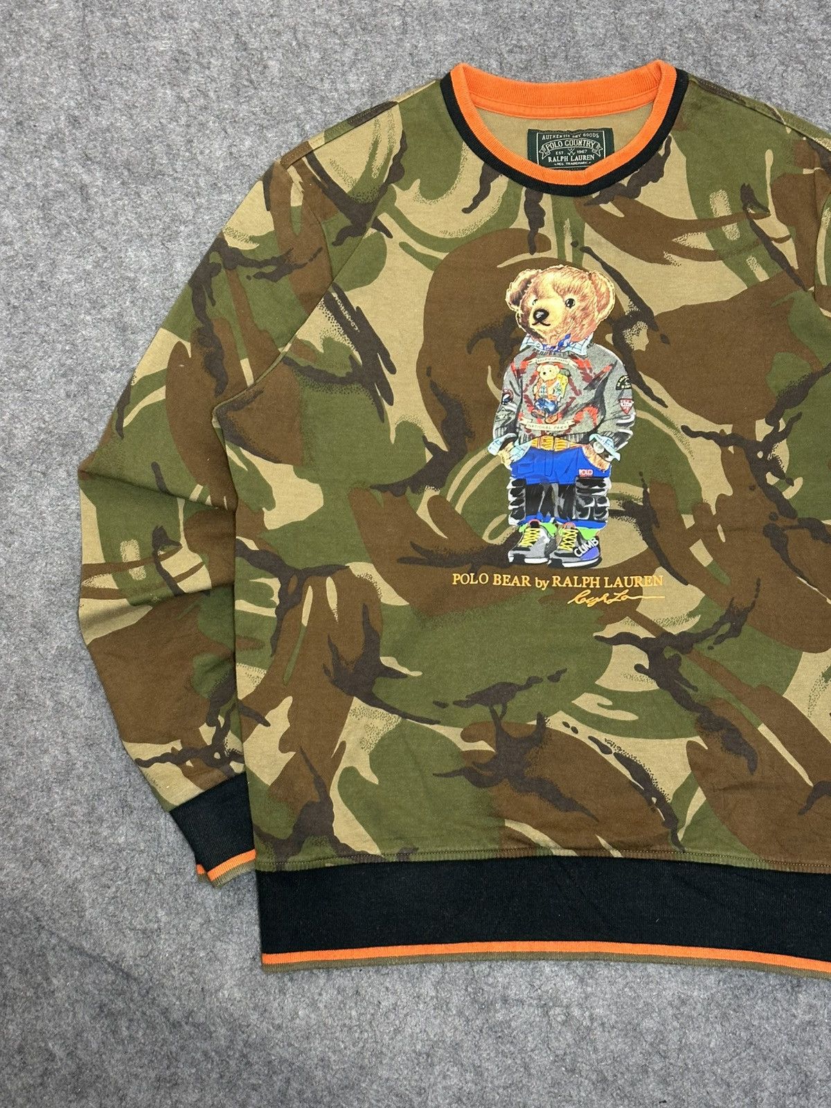 Polo Ralph Lauren Polo Ralph Lauren crewneck sweatshirt featuring a camouflage Size US S / EU 44-46 / 1 - 3 Thumbnail