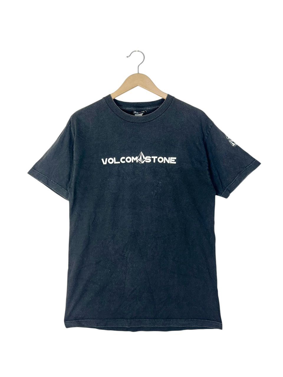 Volcom Vintage Y2K Volcom Stone Spell out Tee/Streetwear /Black Size US M / EU 48-50 / 2 - 1 Thumbnail