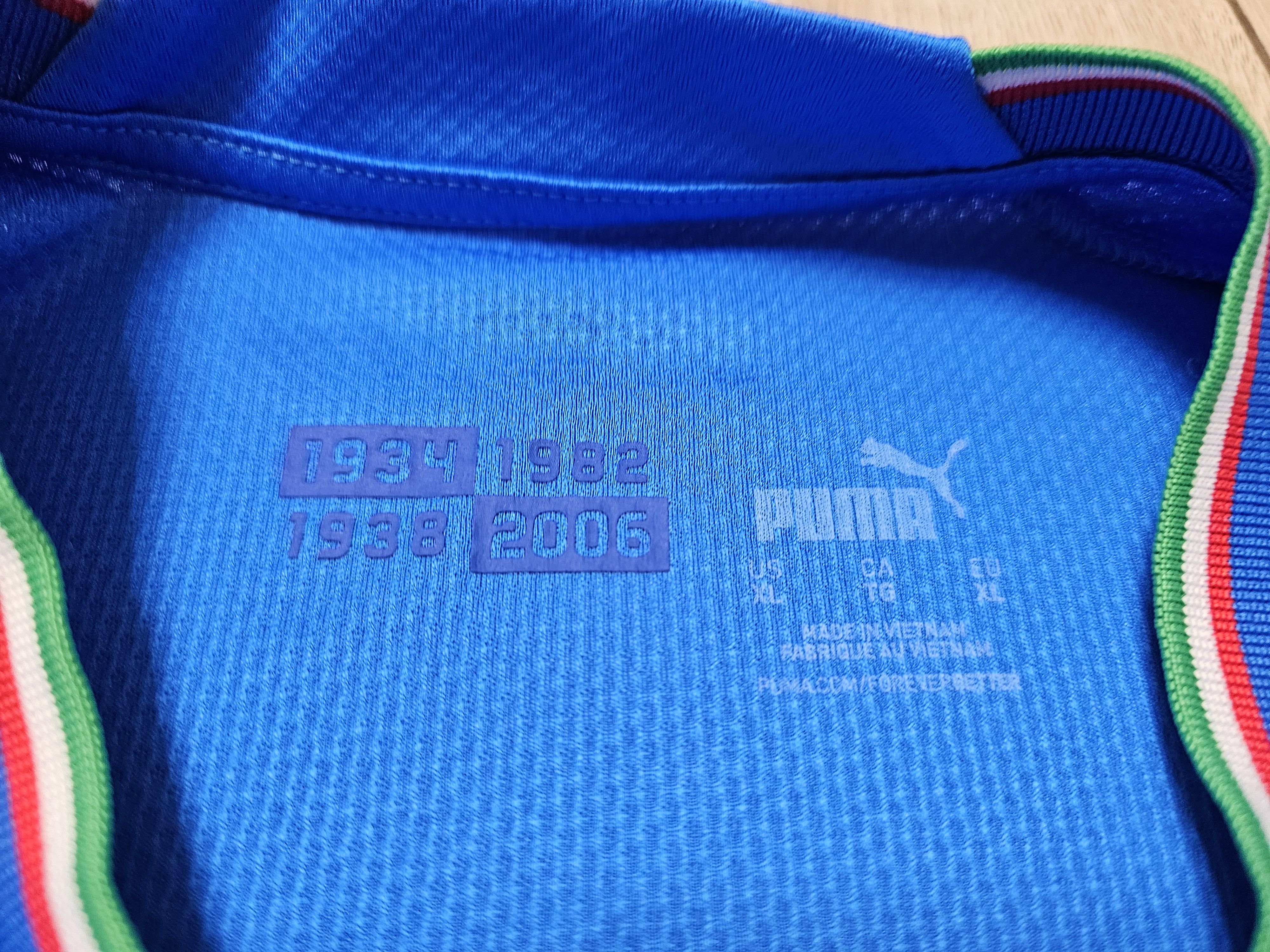 Puma ITALY 2022 2023 HOME FOOTBALL SHIRT ITALIA SOCCER JERSEY Size US XL / EU 56 / 4 - 7 Thumbnail