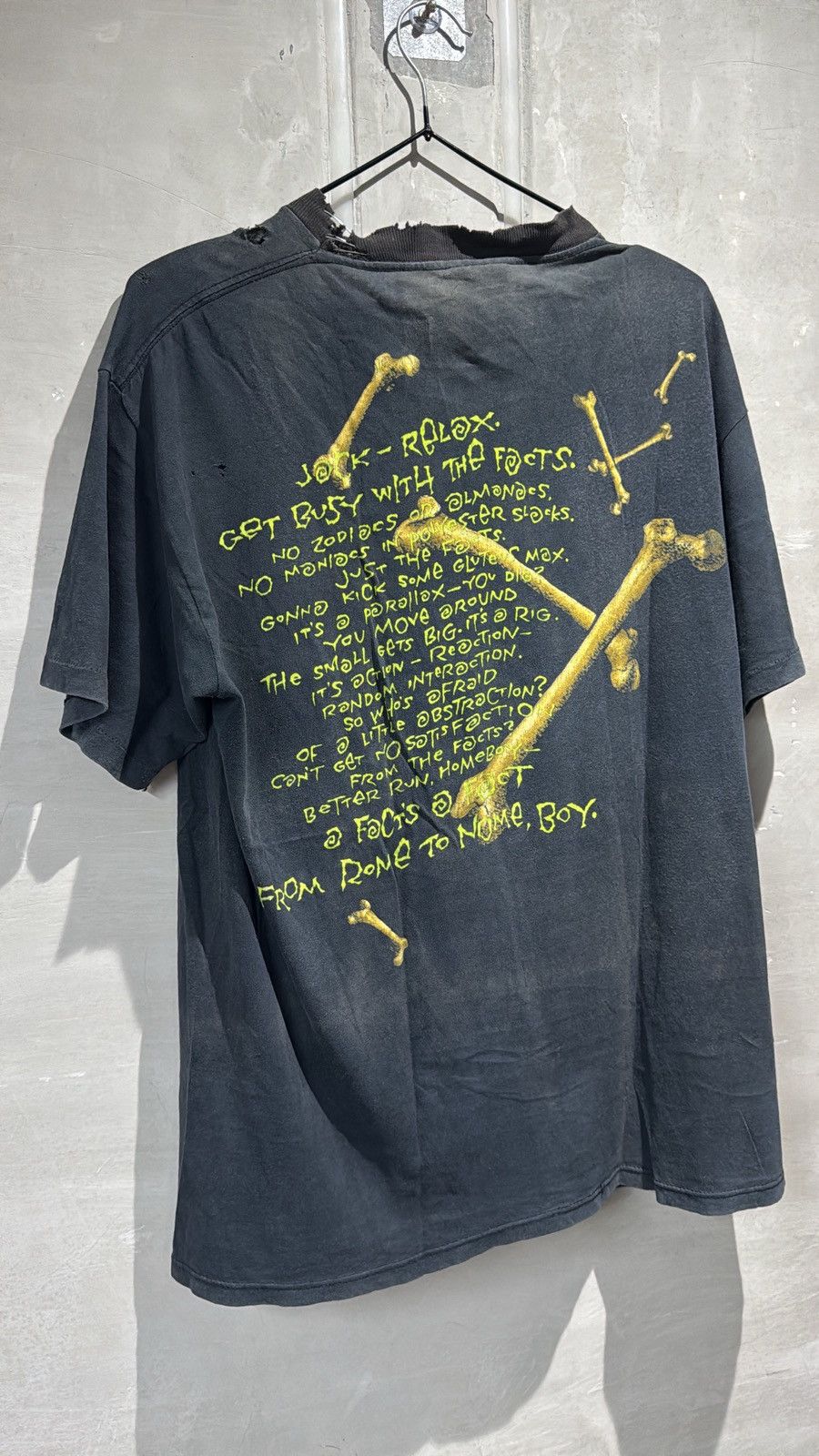 Band Tees Vintage 1991 Band Tee Rush Roll The Bones Heavily Distressed Size US L / EU 52-54 / 3 - 12 Thumbnail