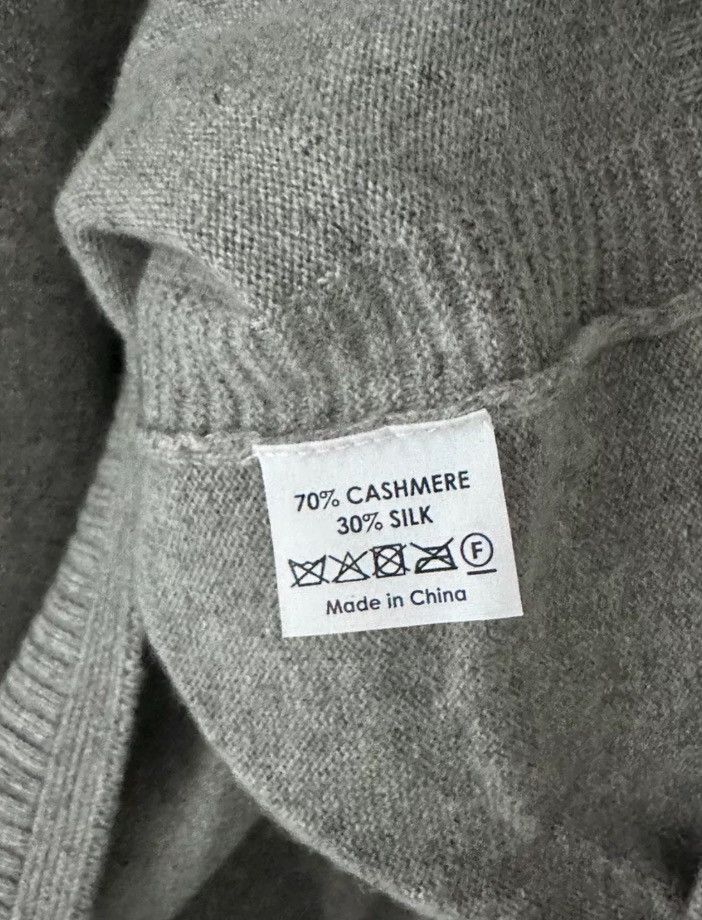 Dries Van Noten Dries van noten Grey cashmere knit sweater 2412-Nextarrow Size US M / EU 48-50 / 2 - 4 Thumbnail