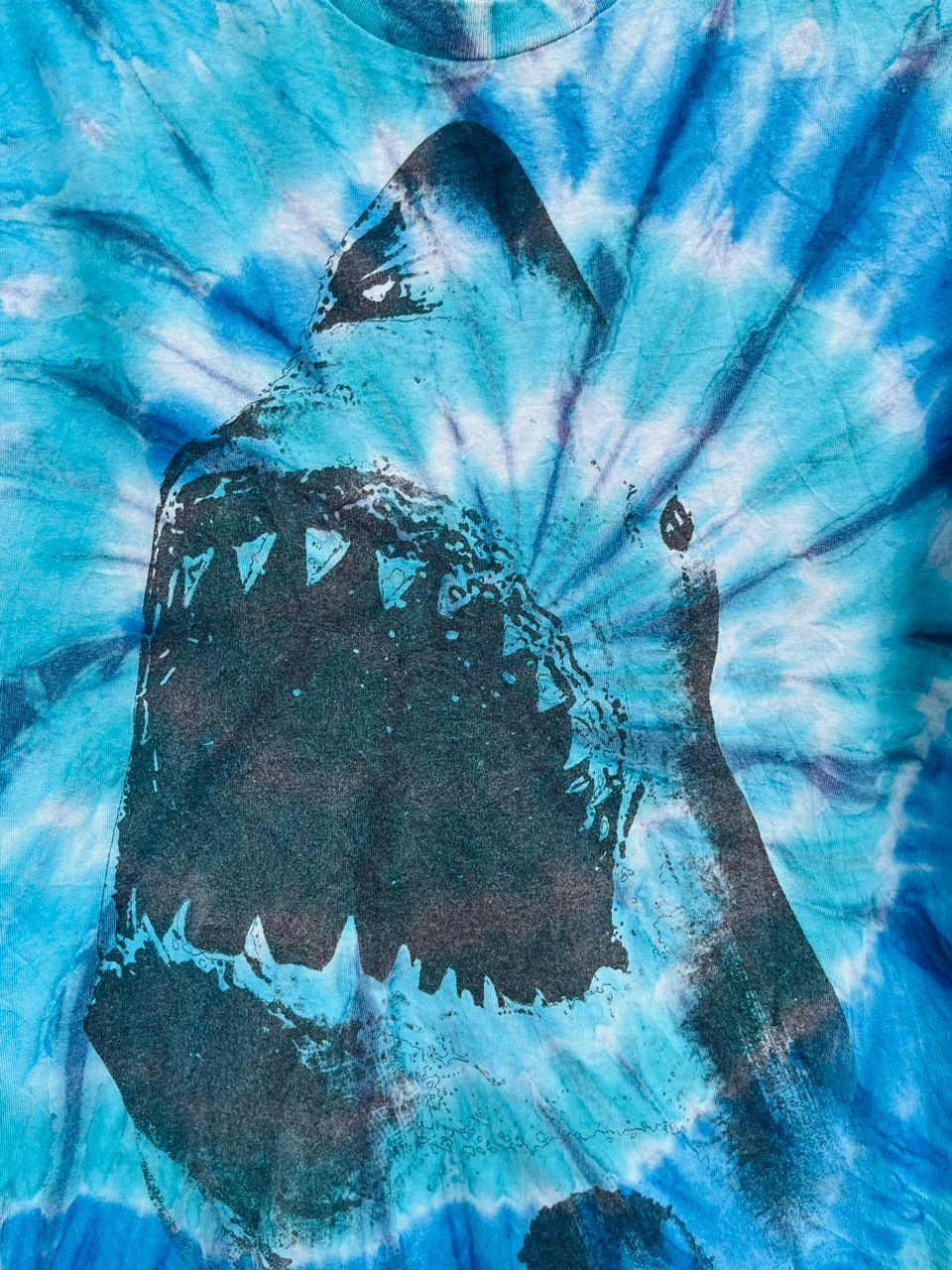 Vintage Vintage Jaws Movie Tie Die Streetwear Fashion Style Size US L / EU 52-54 / 3 - 5 Thumbnail