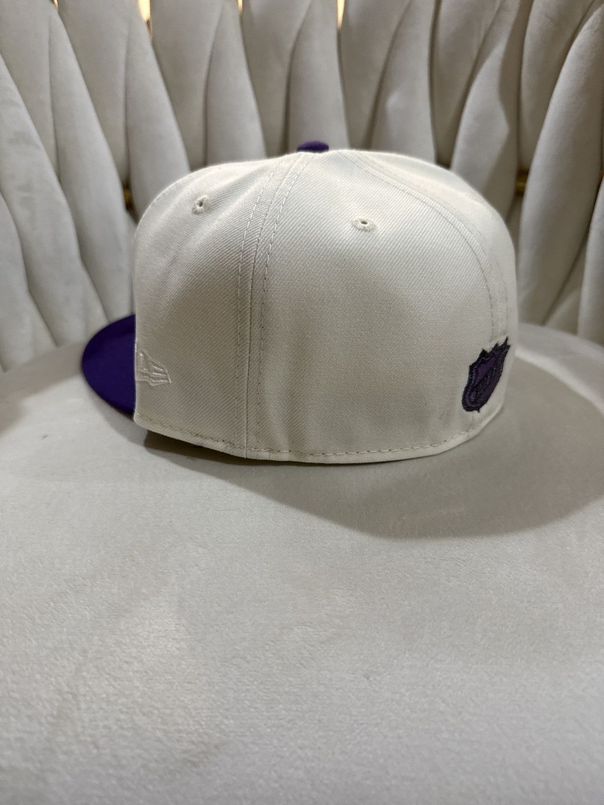 New Era 59Fifty Chicago Blackhawks “Hockey Fights Cancer” 7 1/8 Size ONE SIZE - 2 Thumbnail