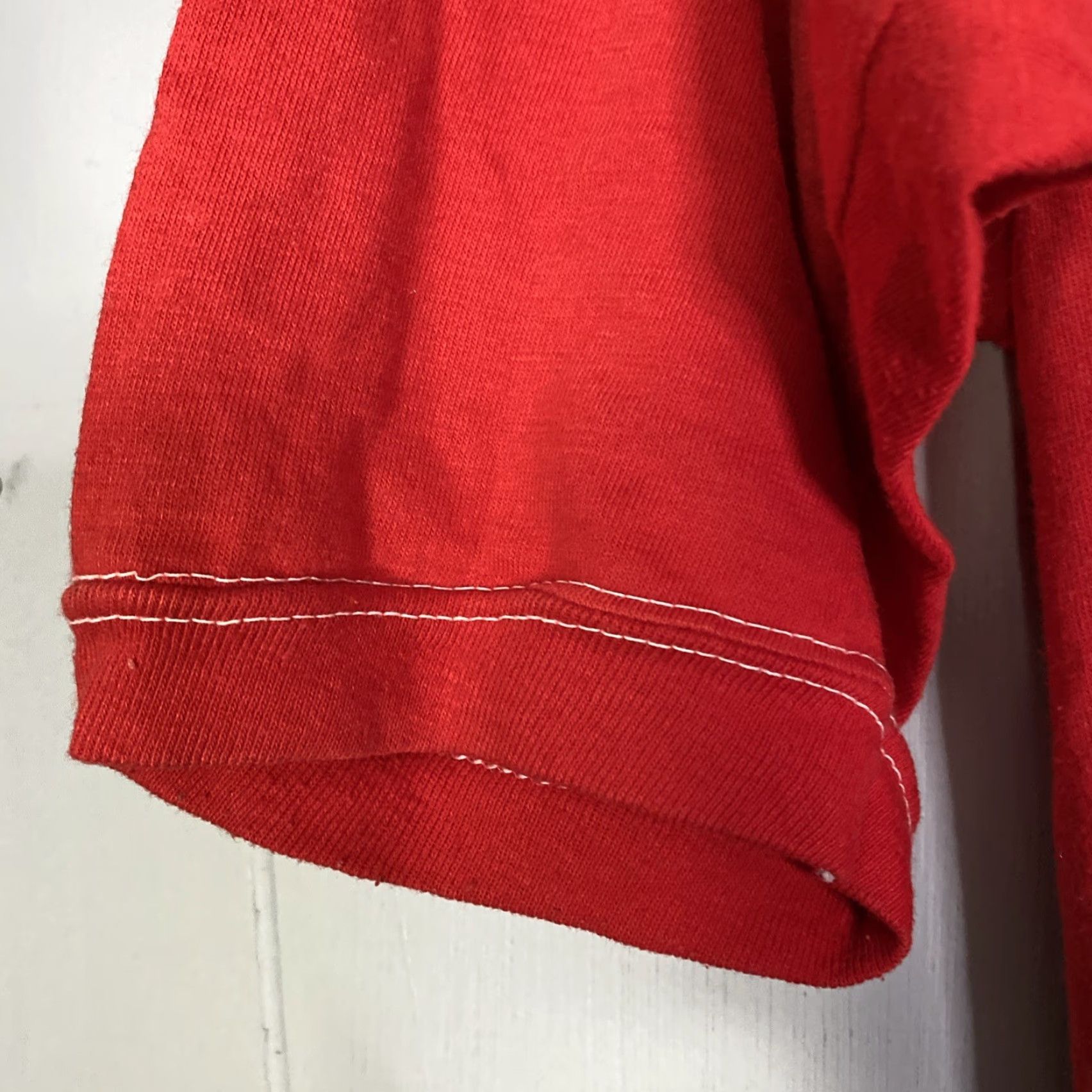 Vintage VINTAGE 80s Single Stitch T Shirt Red Sportswear Ringer Sleeve Adult Medium X 29 Fits Medium Size US M / EU 48-50 / 2 - 4 Thumbnail