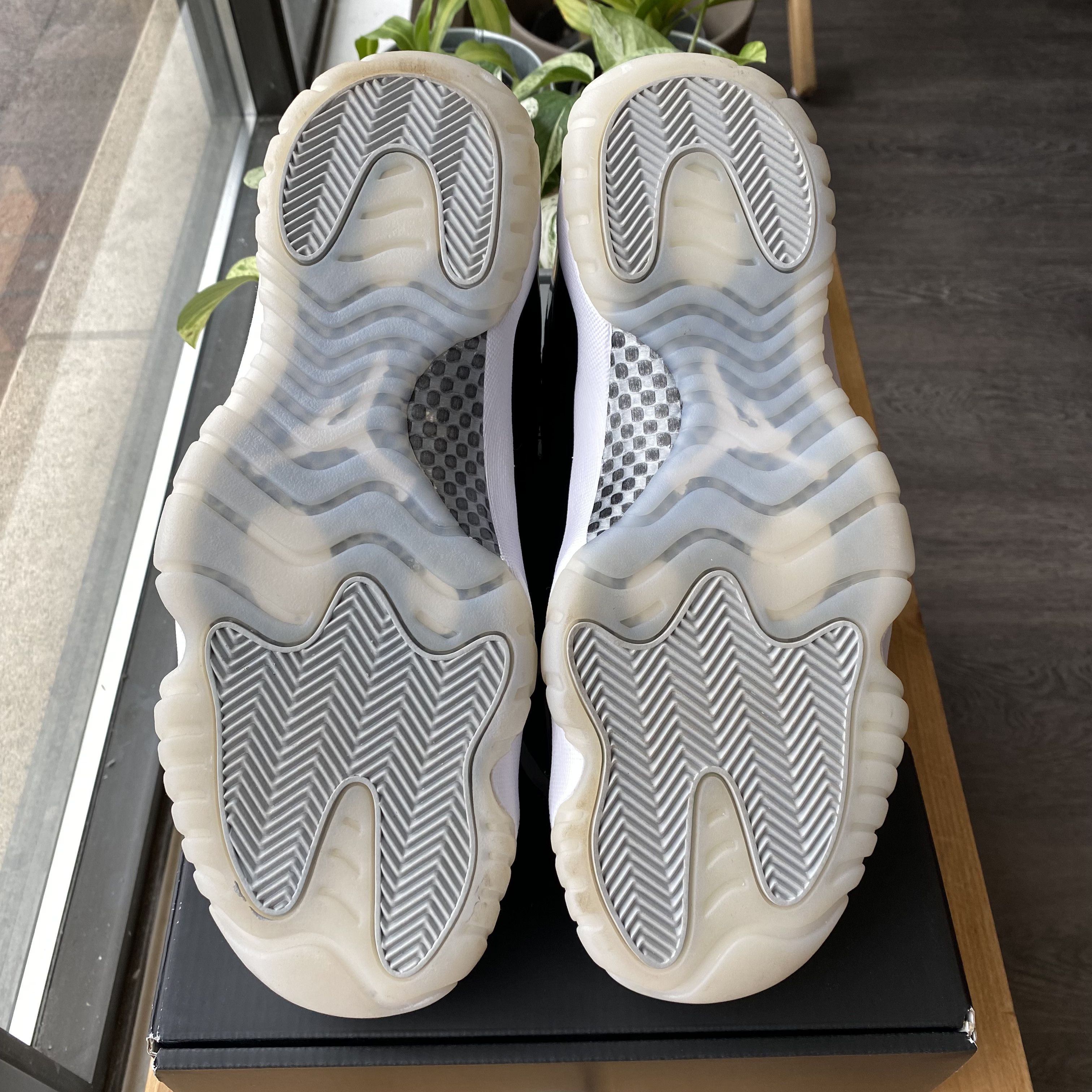 Jordan Brand Jordan 11 Retro Size US 10.5 / EU 43-44 - 4 Thumbnail