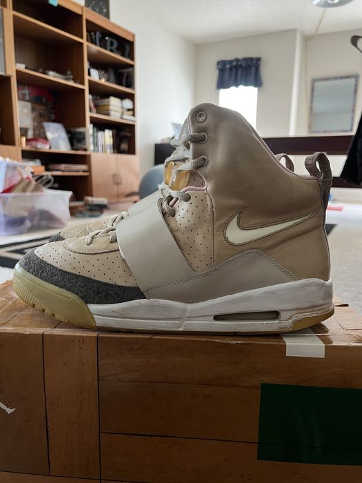 Air yeezy 1 on sale tan