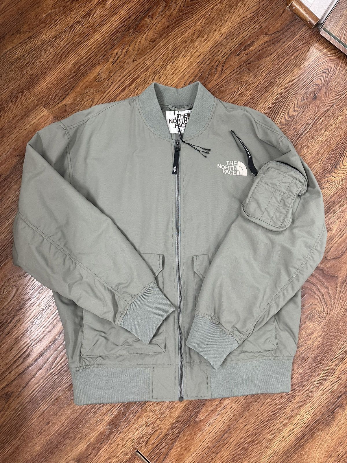 image of The North Face North Face White Label Bomber in Green, Men's (Size Large)