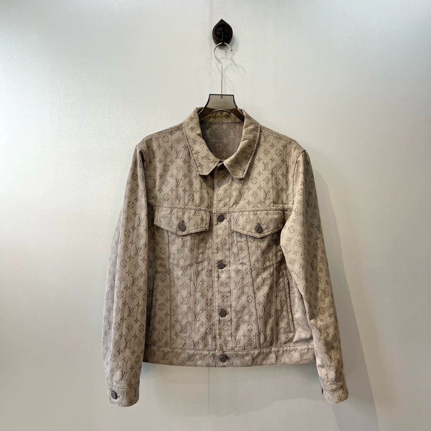 Louis Vuitton 【LV】Louis Vuitton Grey All-over Print Denim Jacket Size XXL / US 16-18 / IT 52-54 - 1 Thumbnail