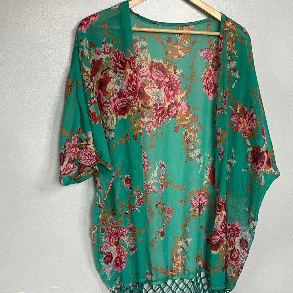 The Unbranded Brand Boho Floral Hippy Kimono Beach Coverup Tassel Cape Loose Size XS / US 0-2 / IT 36-38 - 4 Thumbnail