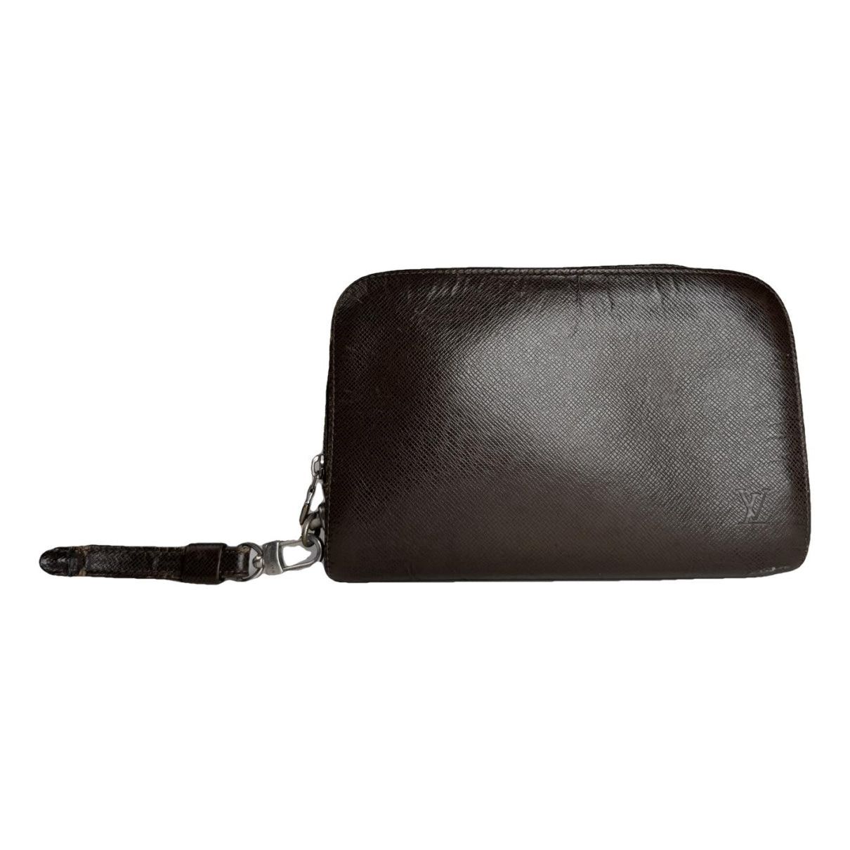 Louis Vuitton Saint Paul Purple Leather Clutch Bag Size ONE SIZE - 1 Thumbnail