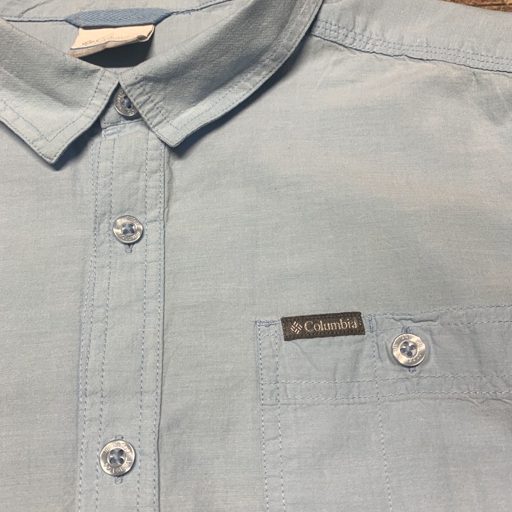 Vintage Columbia Mens Button Down Light Blue Short Sleeve Size Large Casual Cotton Button-Up Shirt Size US 33 - 2 Thumbnail
