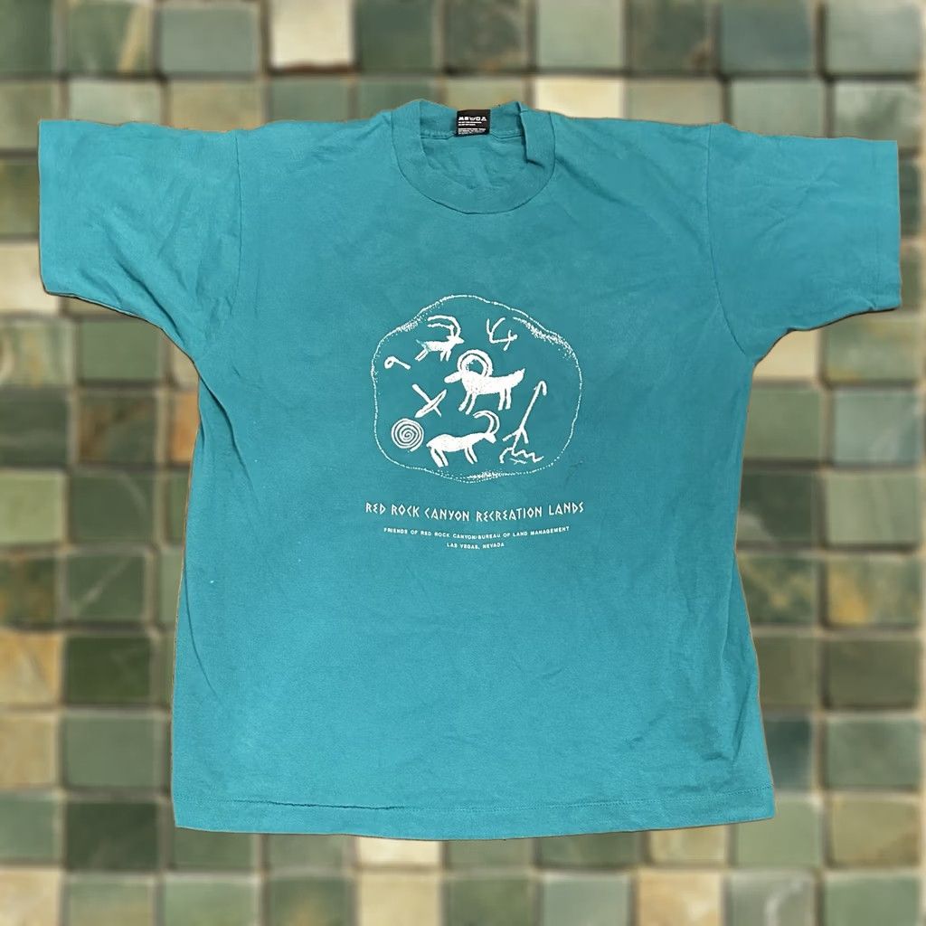 Fruit Of The Loom VINTAGE Fruit of the Loom Red Rock Canyon Aztec T Shirt XL Green 90s Nature Mens Size US XL / EU 56 / 4 - 1 Thumbnail