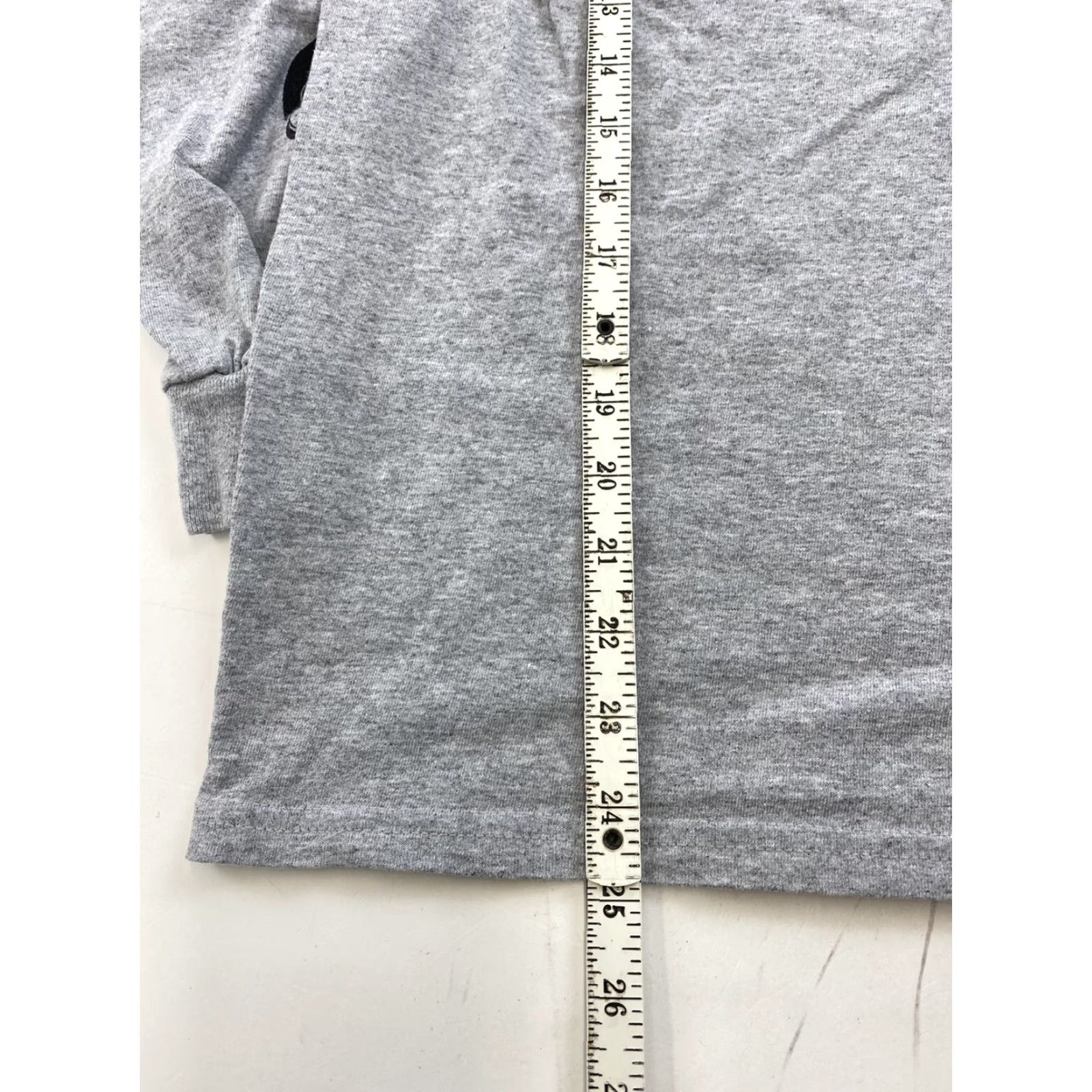 Disney VINTAGE Minnie Mouse Shirt Womens Small Grey Long Sleeve Disney Crew Neck Pullover Size S / US 4 / IT 40 - 7 Thumbnail