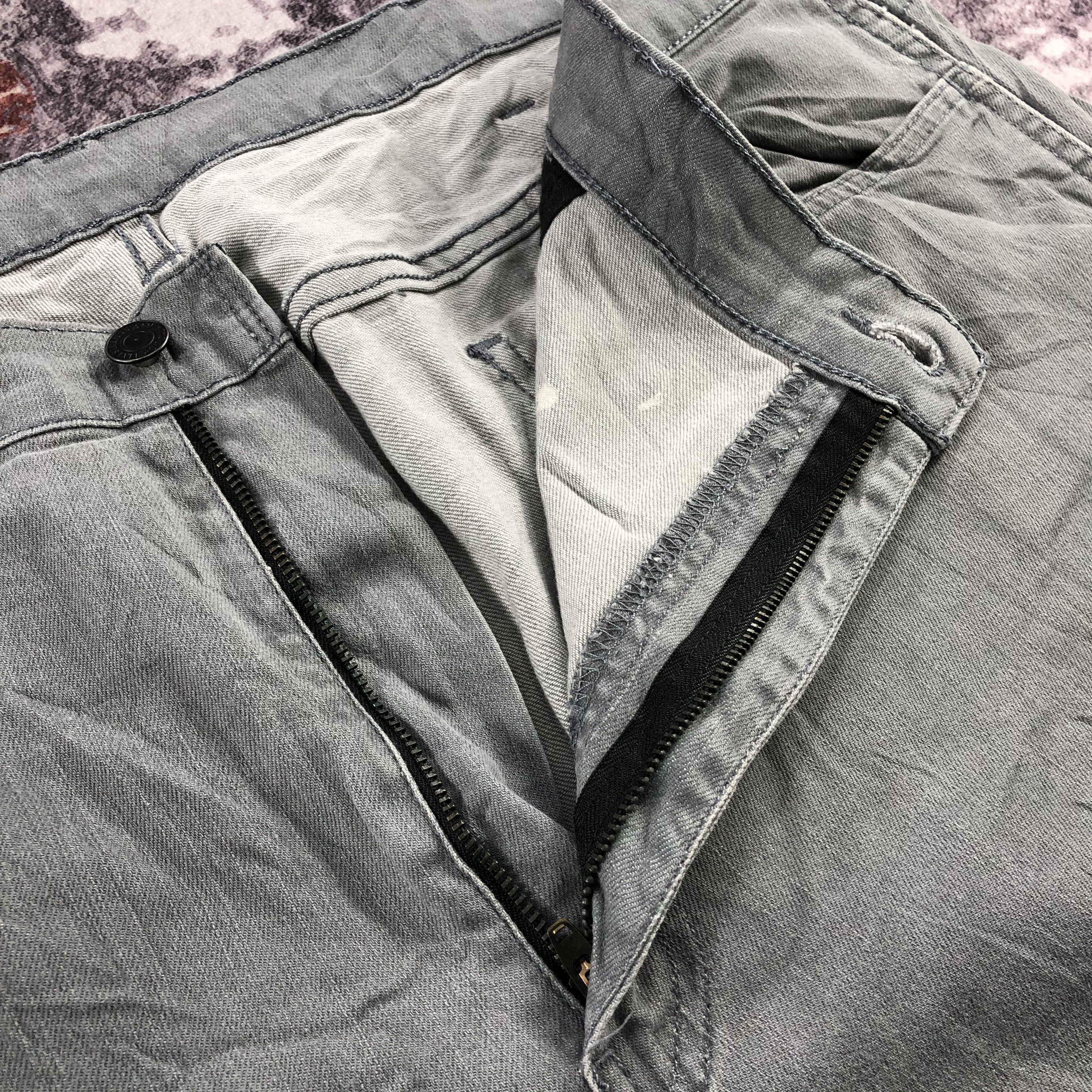 Levi's × Vintage Vintage Faded Black Levis 569 Jeans-JM3016 Size US 44 / EU 60 - 10 Thumbnail