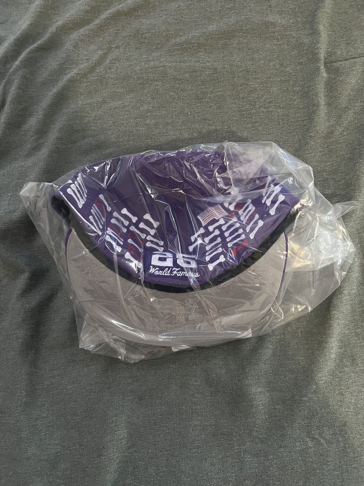 Supreme Supreme Bones Box Logo New Era Size 7 1/8 Size ONE SIZE - 3 Thumbnail