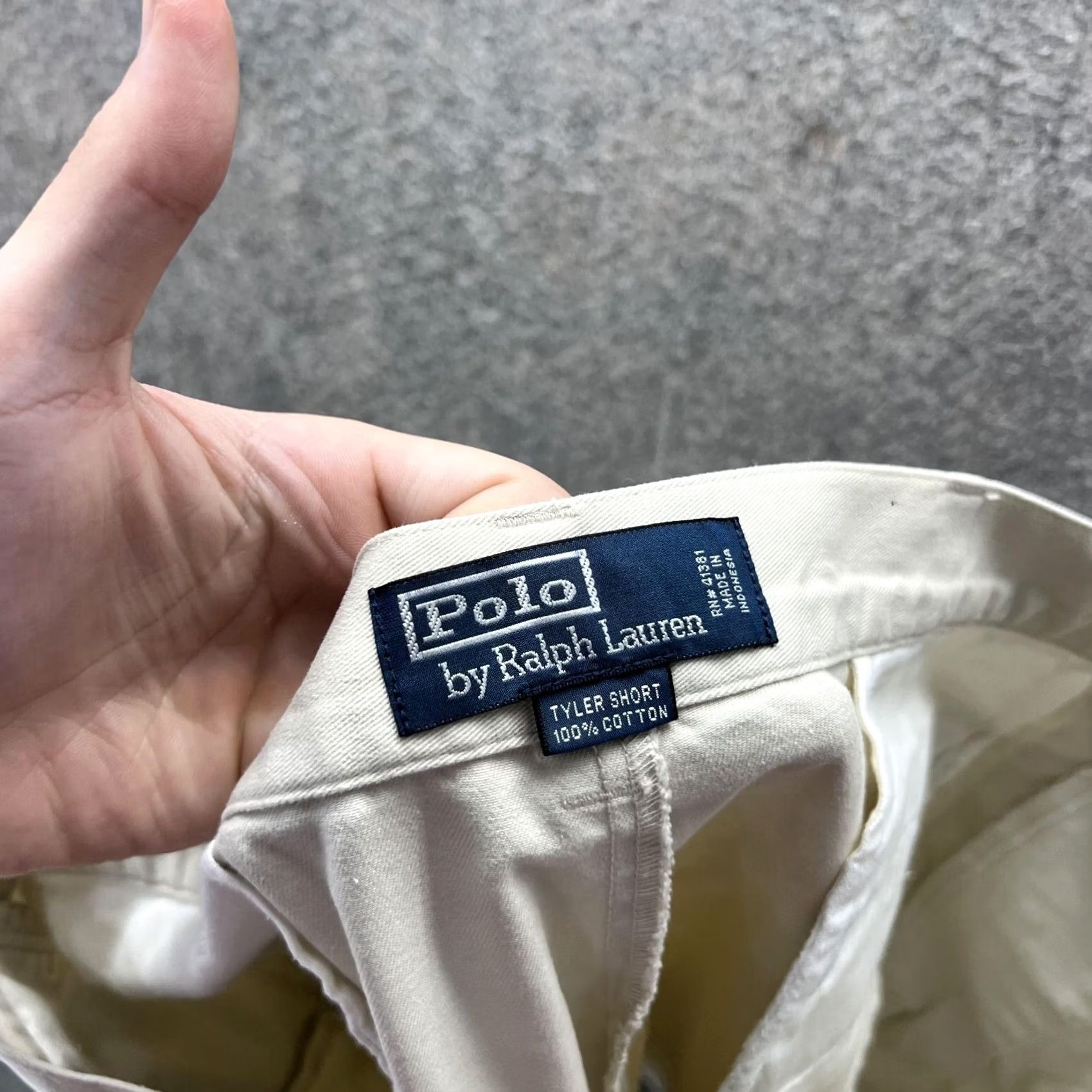 Polo Ralph Lauren Polo Ralph Lauren Shorts Men 36 Khaki Chino Pleated Tan Beige Cotton Classic Vintage? No - (Note: Original title says Vintage: No) Size US M / EU 48-50 / 2 - 4 Thumbnail