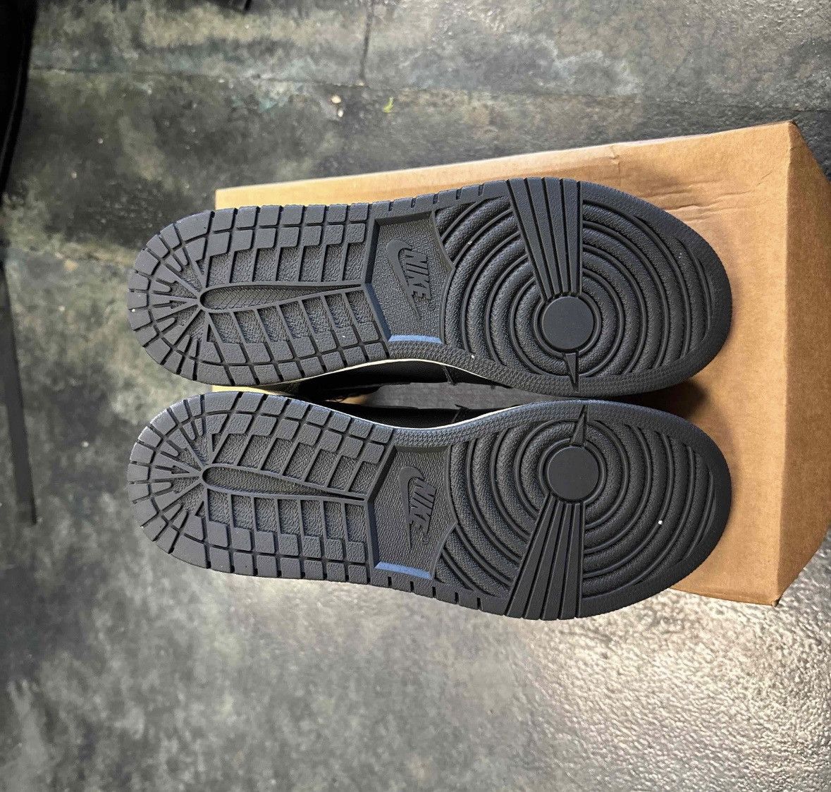 Nike Jordan 1 High Shadow Size US 7 / EU 40 - 5 Thumbnail